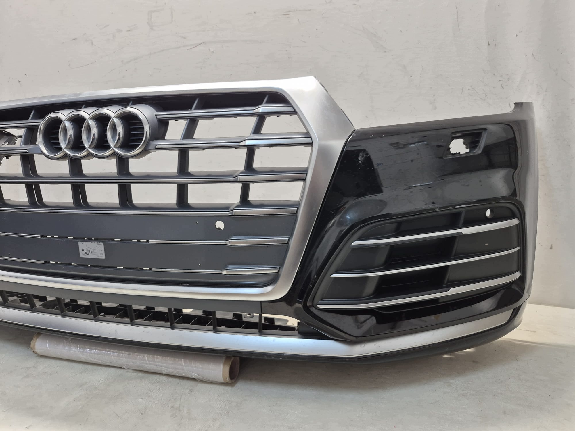 AUDI Q5 II 80A S-LINE 16- bumper front front SPR PDC 80A807437E