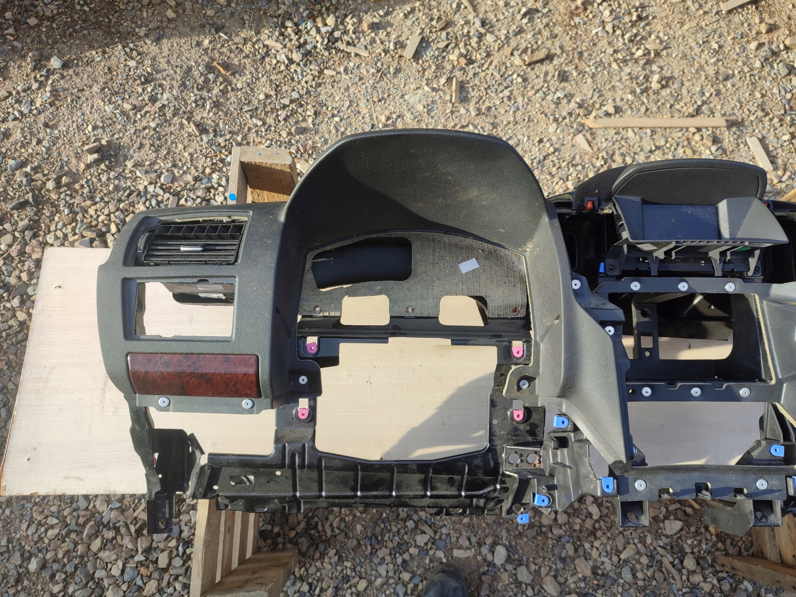console dashboard instrument panel cockpit OPEL ZAFIRA B 13206043