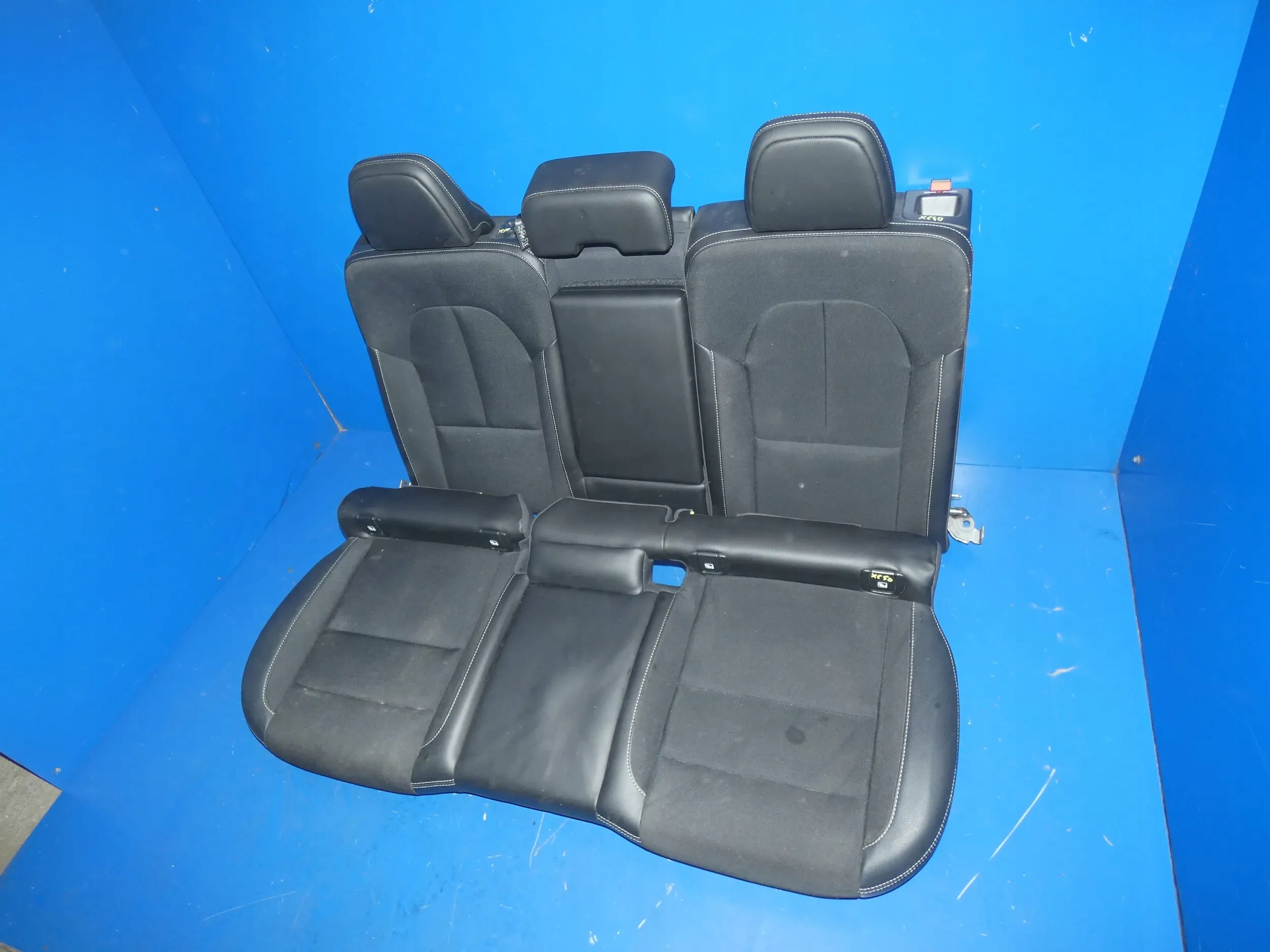 VOLVO XC40 Sitz heck OPARCIE SIEDZISKO KOMPLET