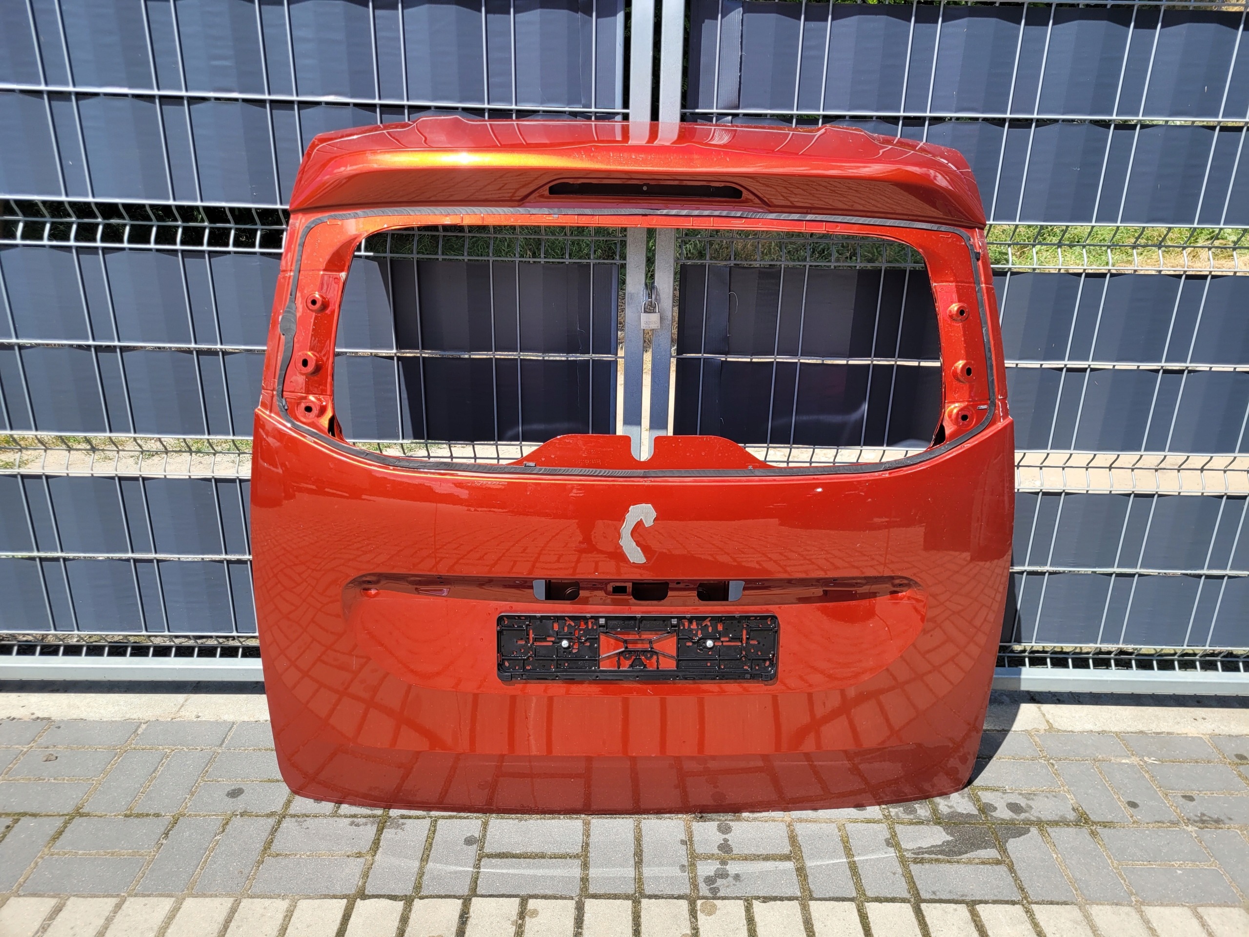 renault KANGOO IV - крышка багажника зад