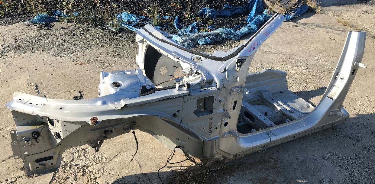 VOLVO V60 II ЧЕТВЕРТЬ ЛОНЖЕРОН ЛЕВА ДЛИННАЯ 18-22