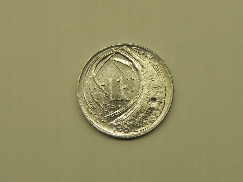 4525/ 1 LIRA 1981 SAN MARINO