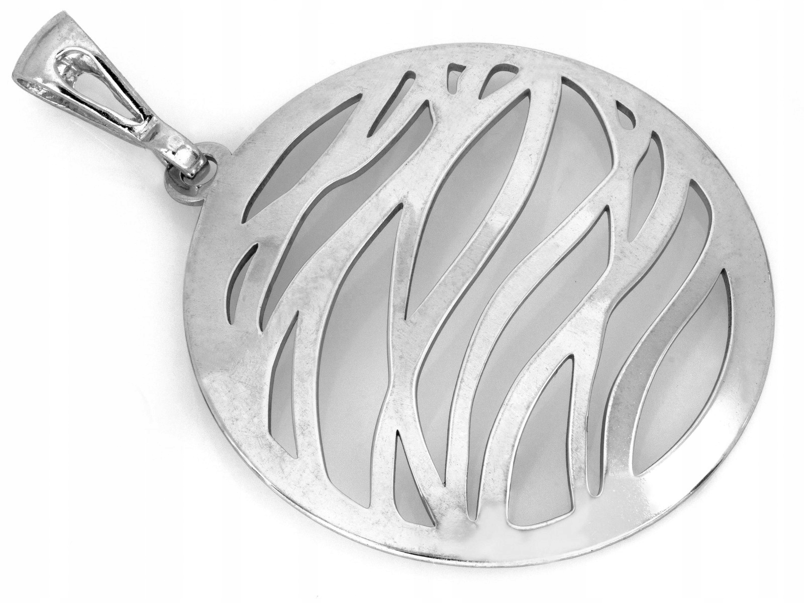 Prolamovaný přívěsek kulatý stříbrný 925 2.36 g 30.7 mm x 27.6 mm