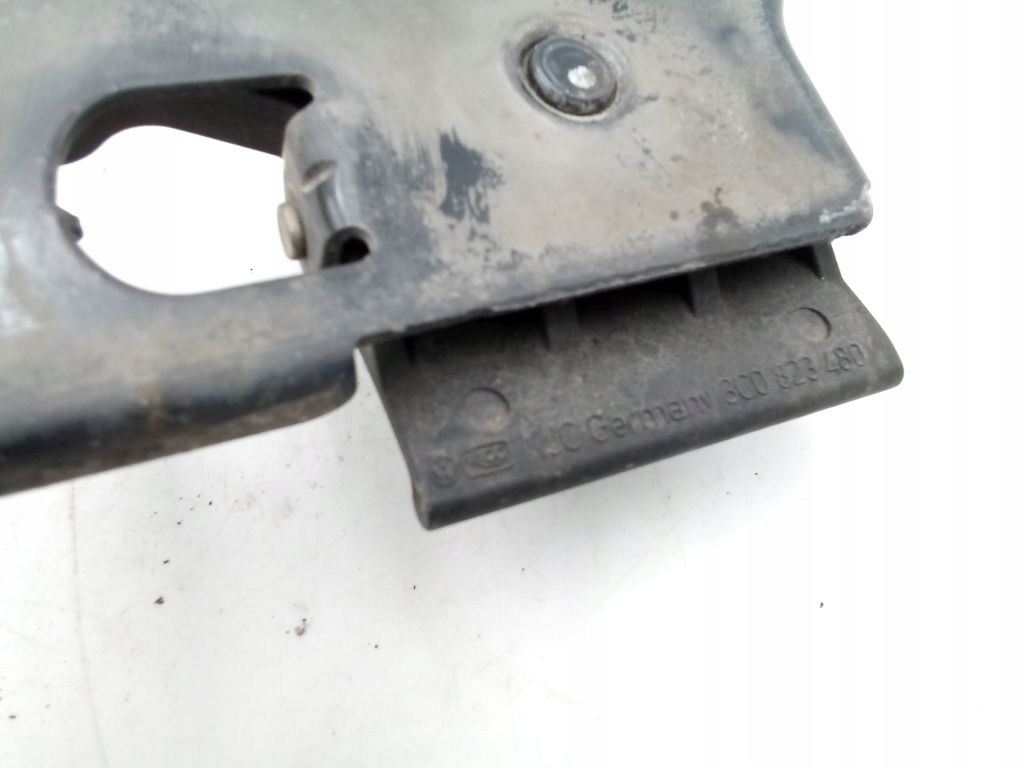 VW Passat B6 lock rygiel lever bonnets 3C0823480