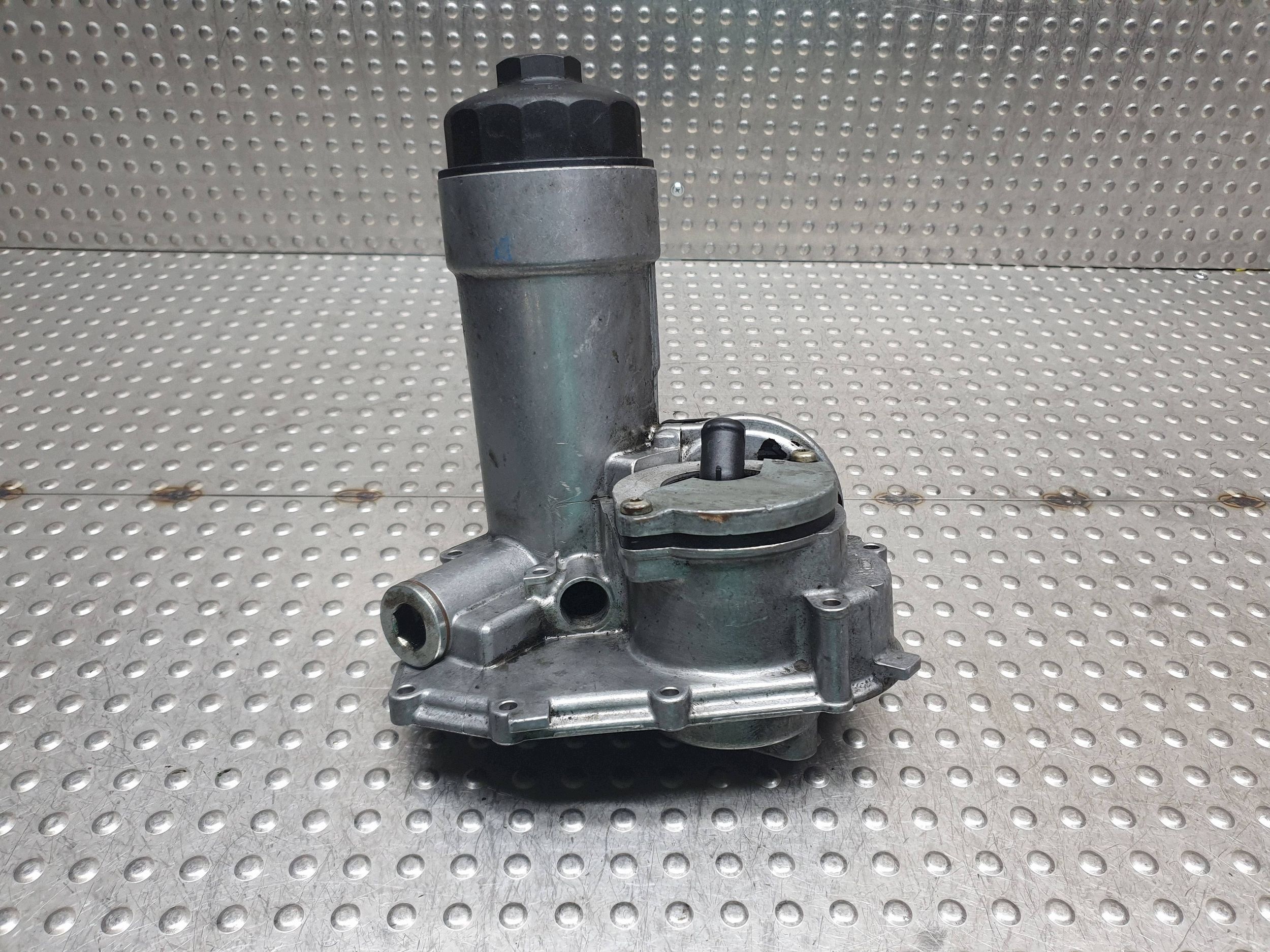 oil filter holder 059115405C AUDI A6 C5 PASSAT B5 SUPERB and 2.5 TDI