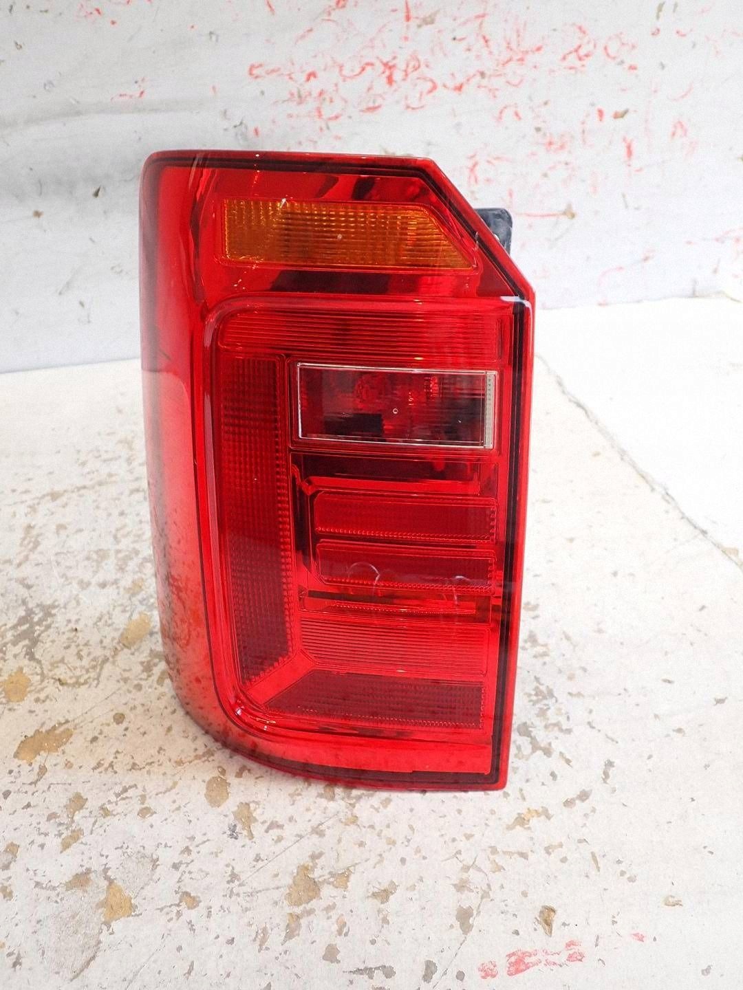 light rear part rear left VW CADDY 2015- 2K1945095N below flap