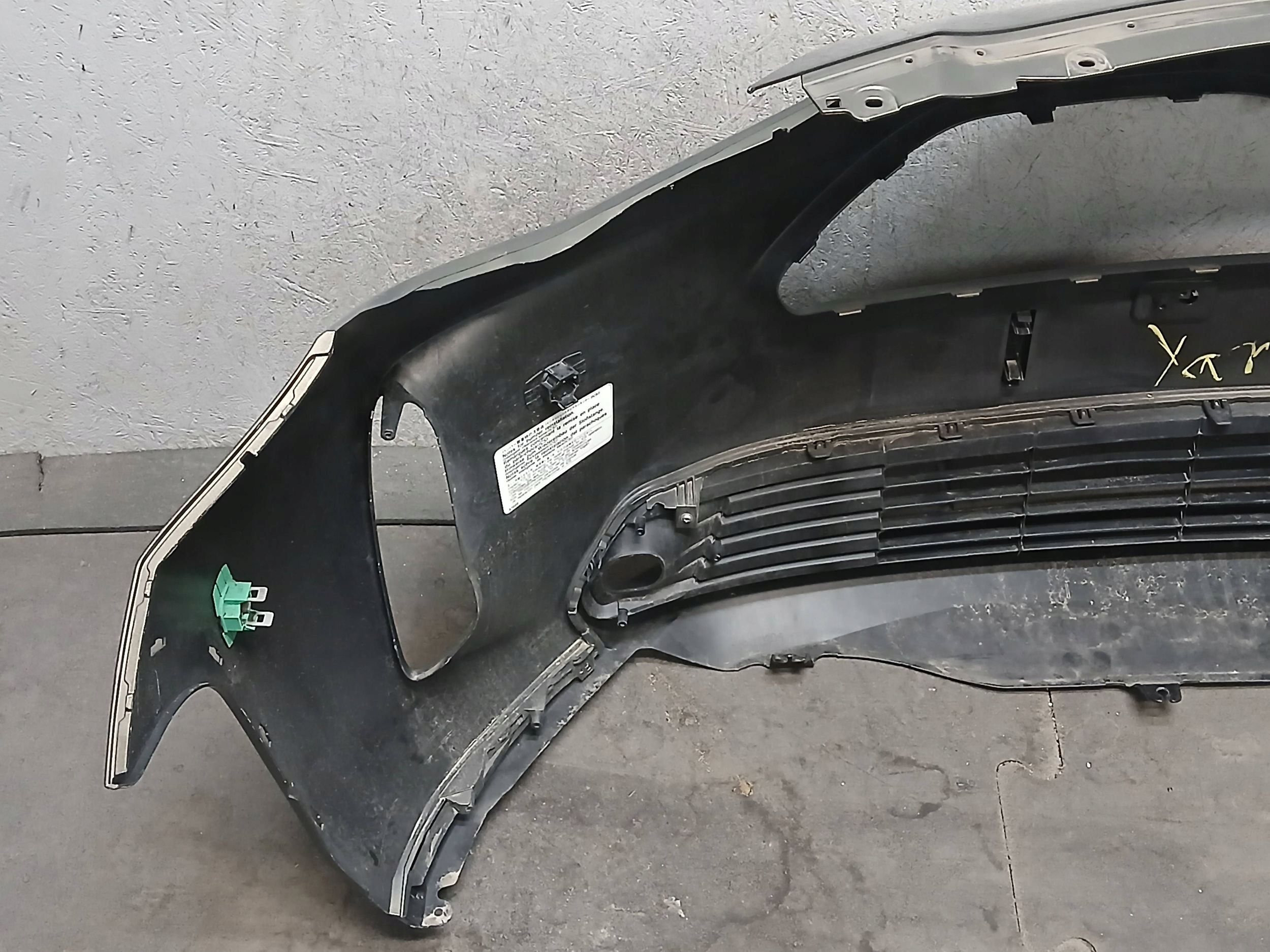 bumper front TOYOTA YARIS CROSS
