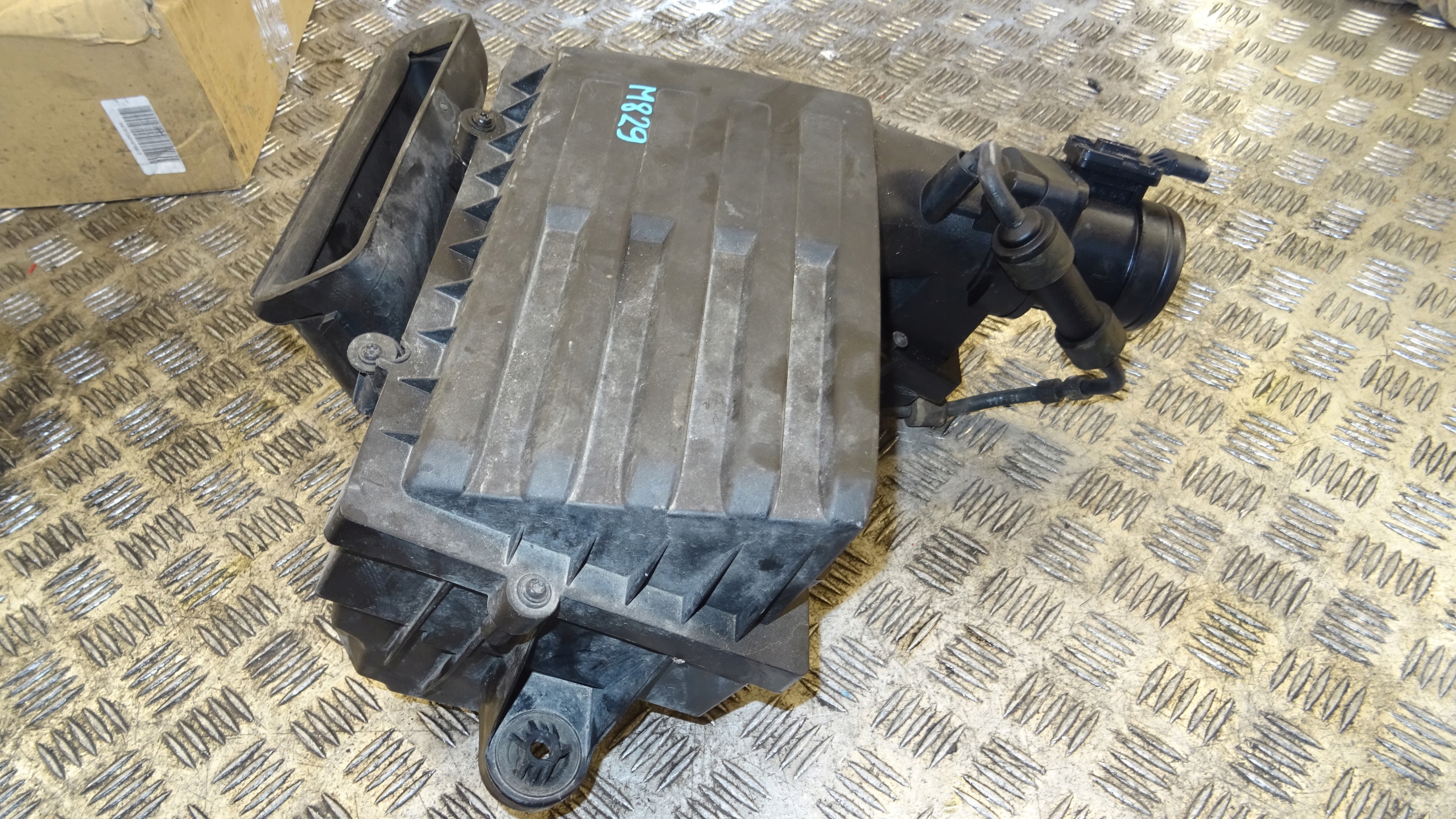 Volkswagen OE 5Q0129607AE Gehäuse filter luft NR M829