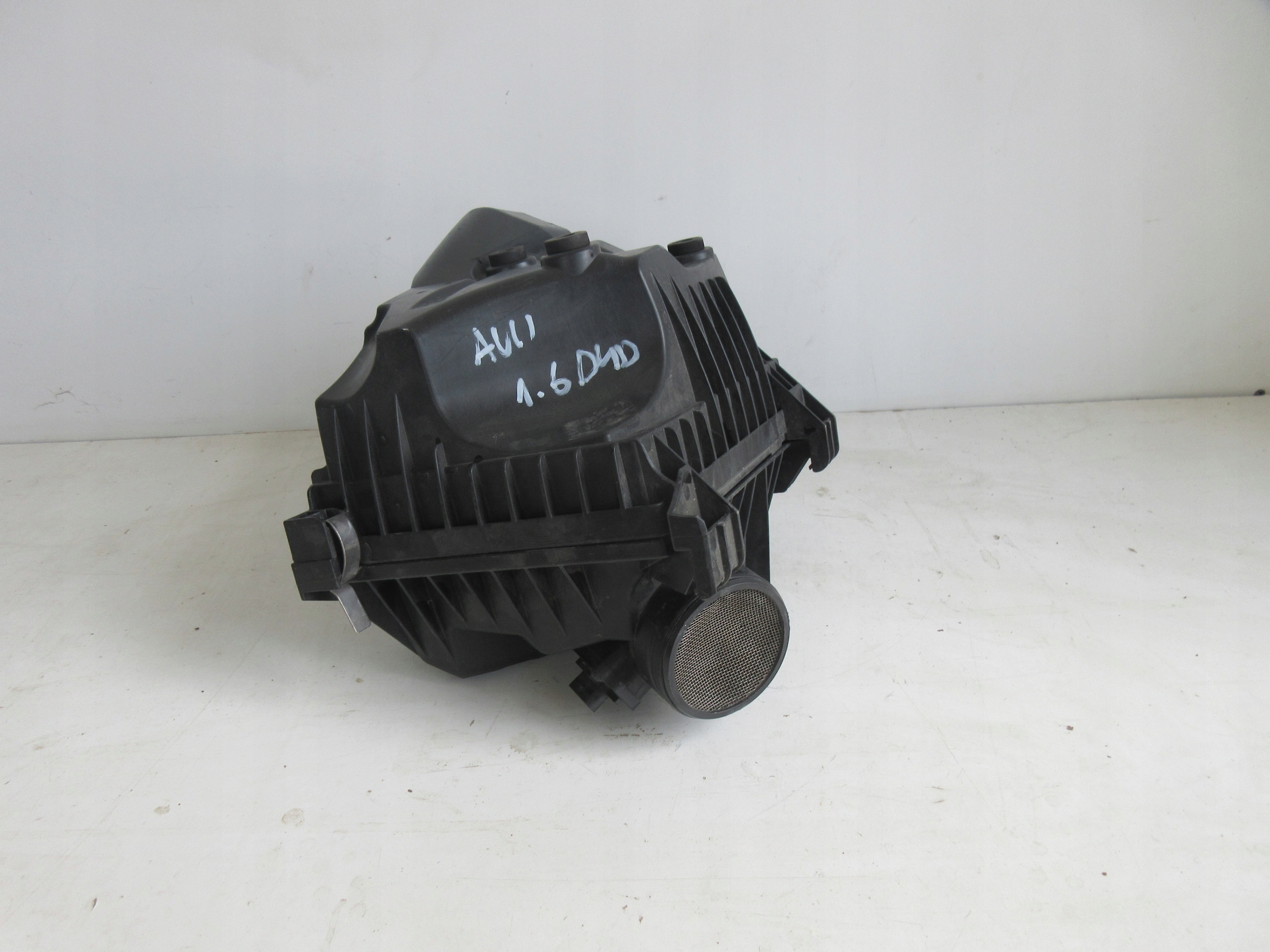 AURIS II 1.6 D4D КОРПУС ПОВІТРЯНОГО ФІЛЬТРА
