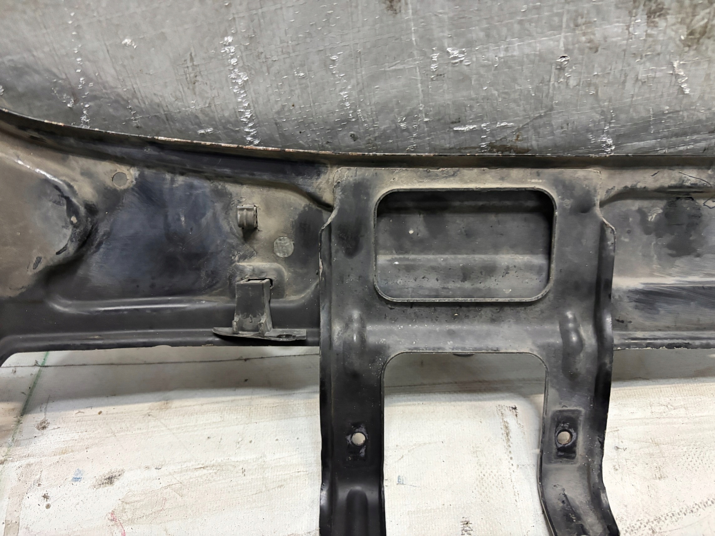support panel for radiators upper Mercedes W203