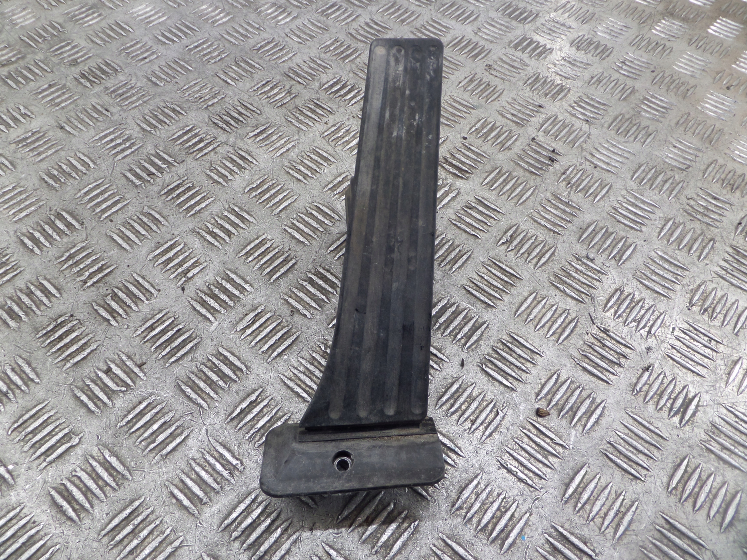 accelerator pedal BMW E91 6789998-02