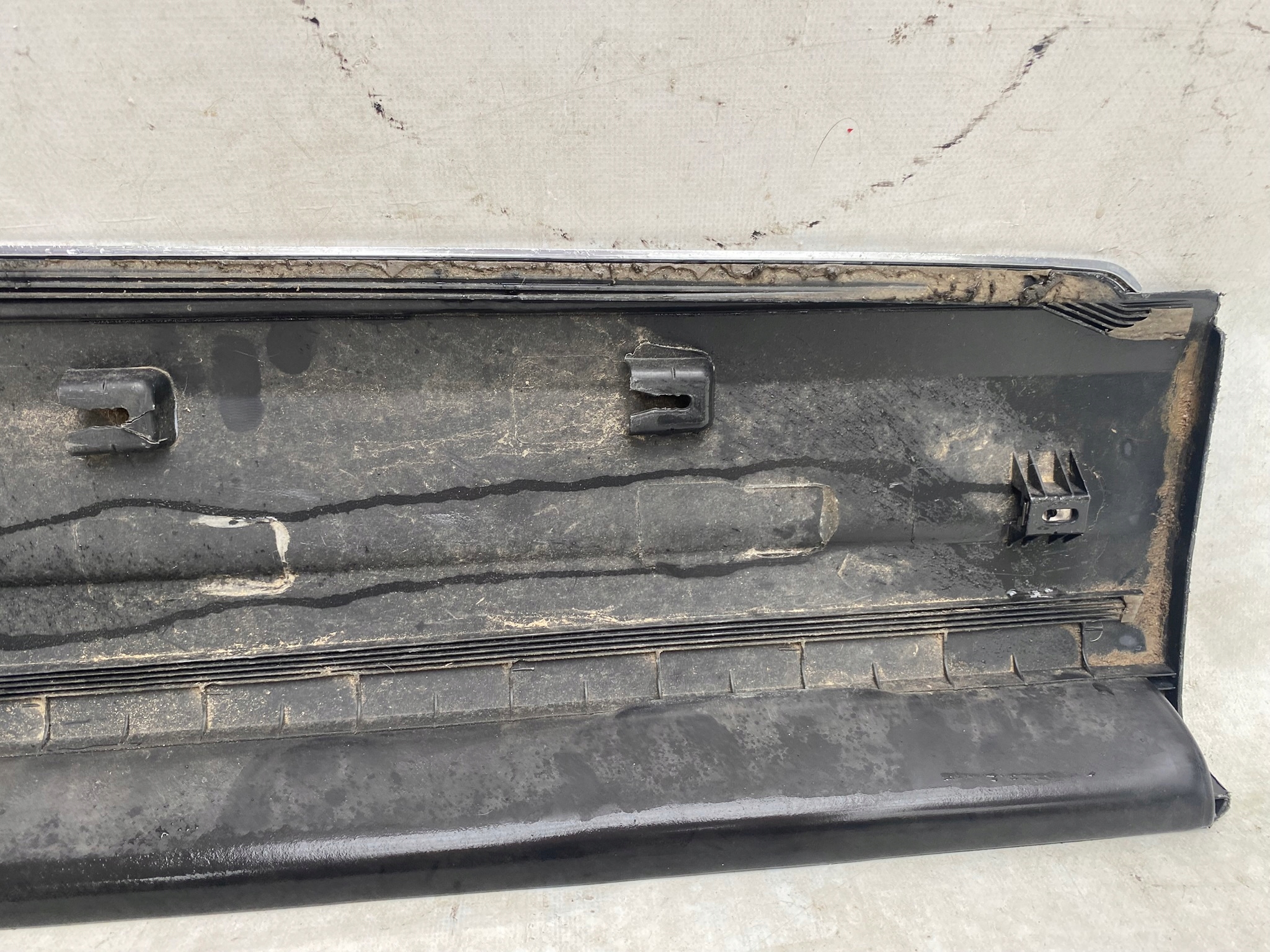 VW TIGUAN LIFT 5N0 moulding door left front