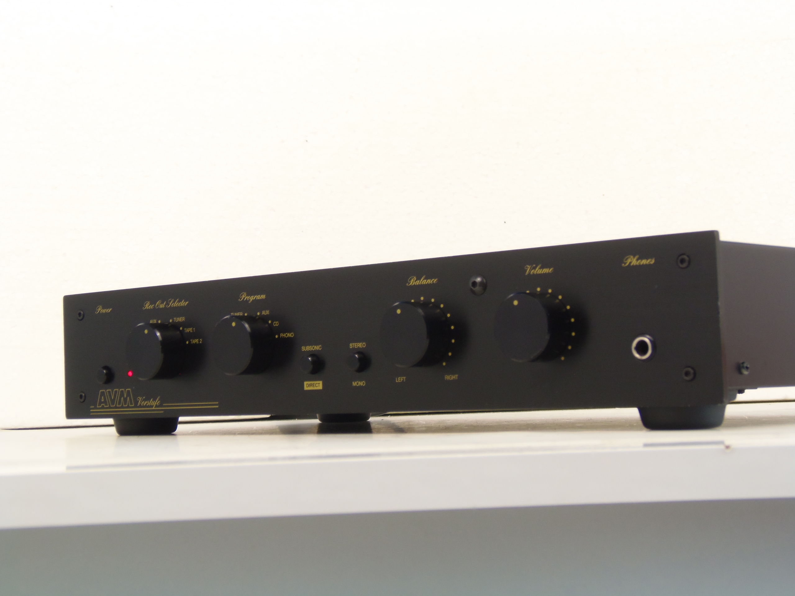 Предусилитель AVM Vorstufe