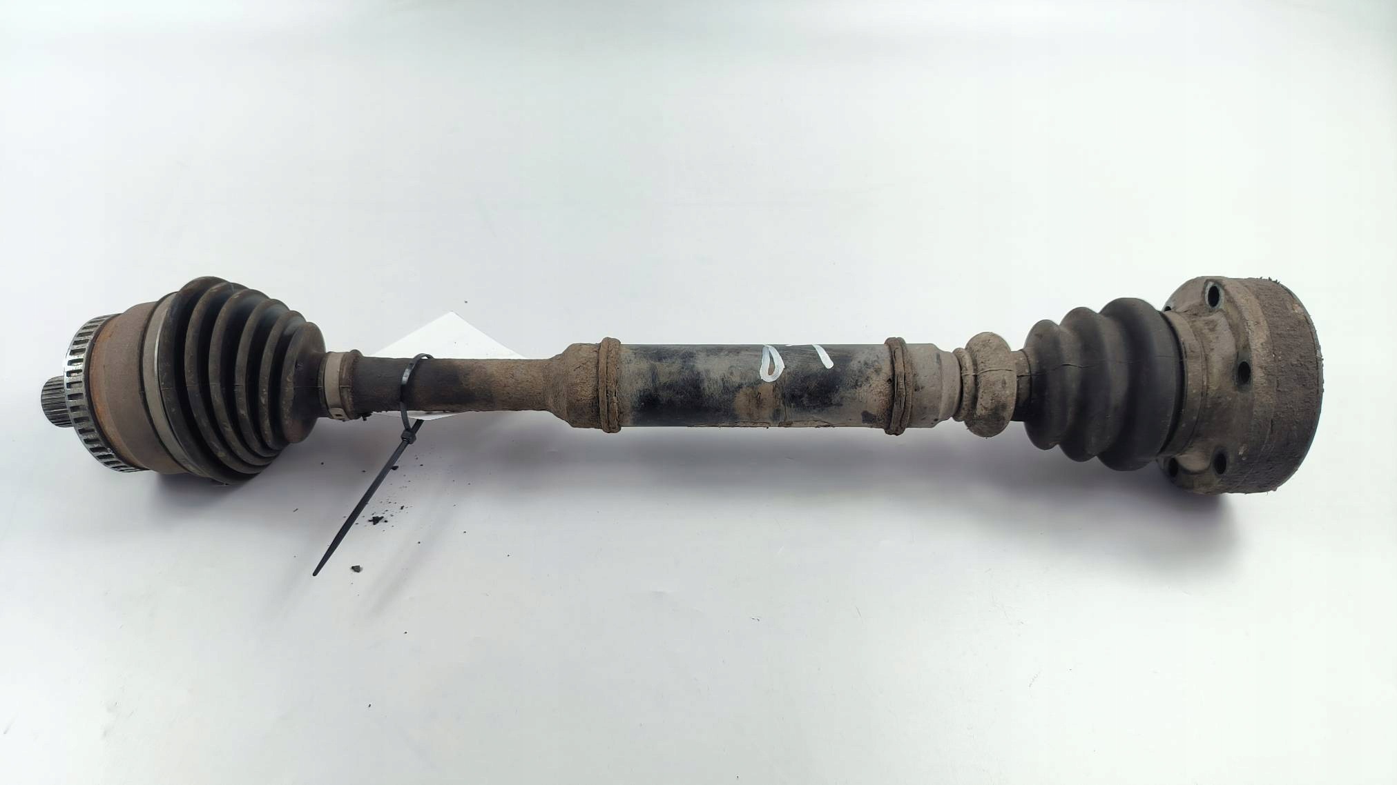 semi-axis left front VOLKSWAGEN PASSAT B5