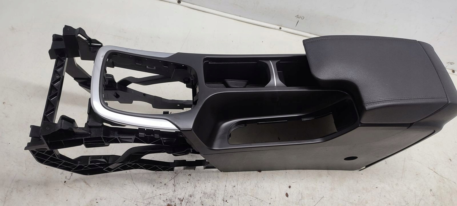 armrest tunnel Opel Insignia A
