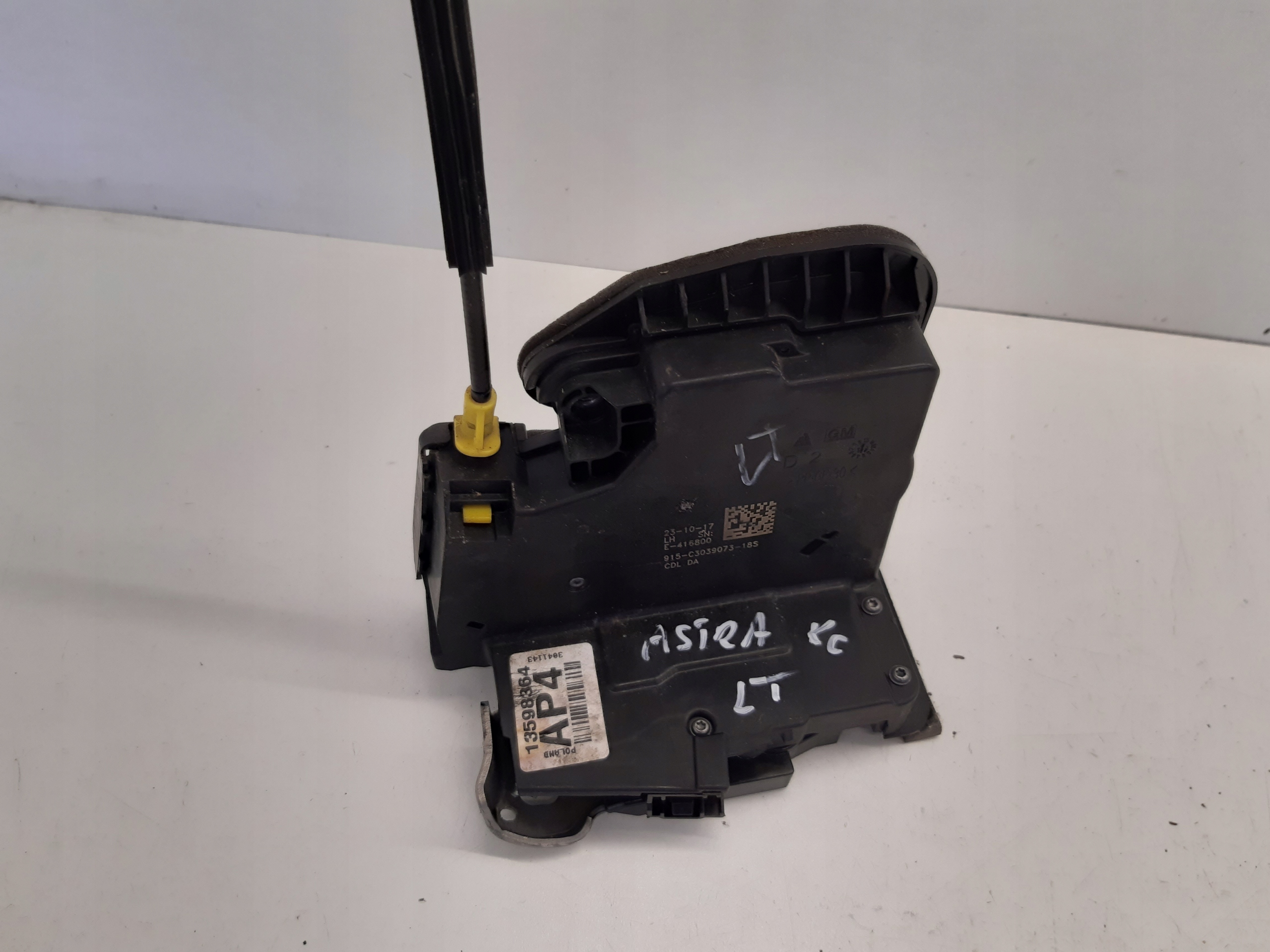 lock left rear part 13598366 Opel Astra J