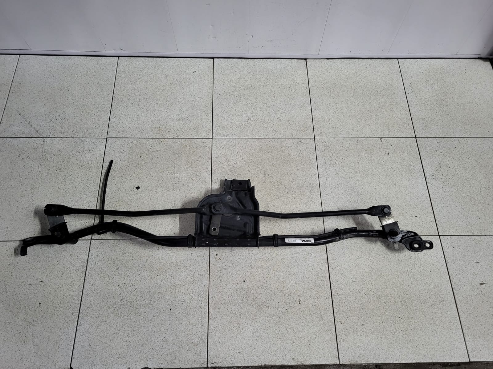 2561570 - Механизм Стеклоочистителя Scania R S