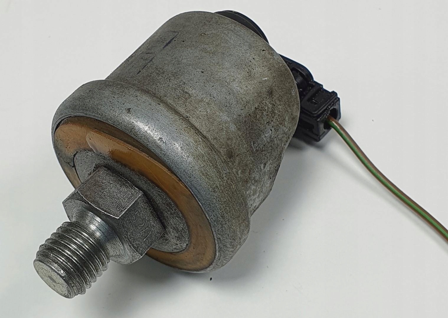 CZUJNIK CIŚNIENIA OLEJU MERCEDES W124