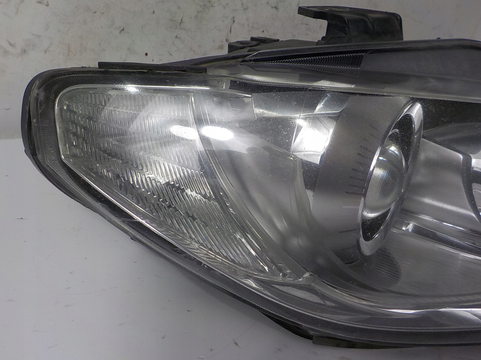 SEAT EXEO XENON light right front front UK 3R2941008D 89320201