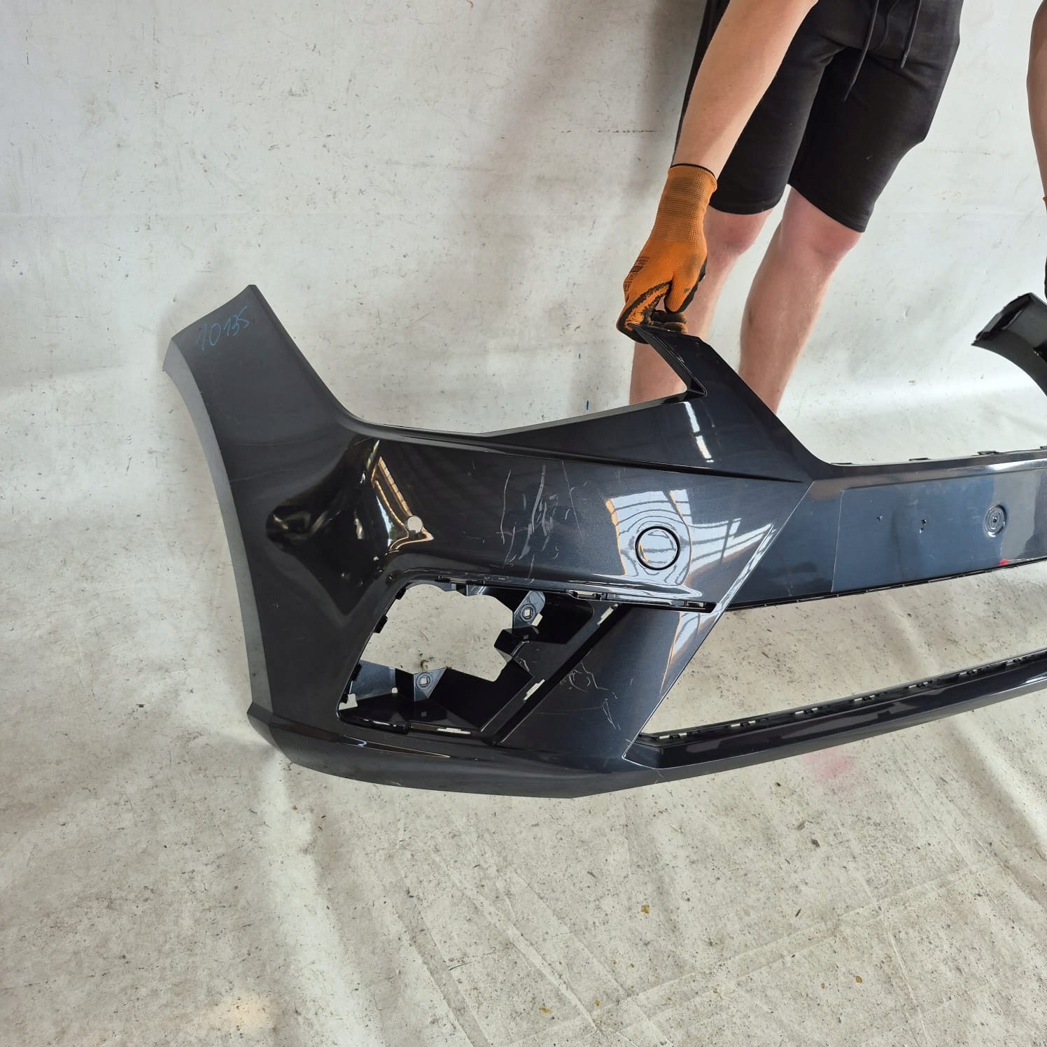 SEAT IBIZA V 6F0 17- bumper front front PDC 6F0807221D B.LADNY