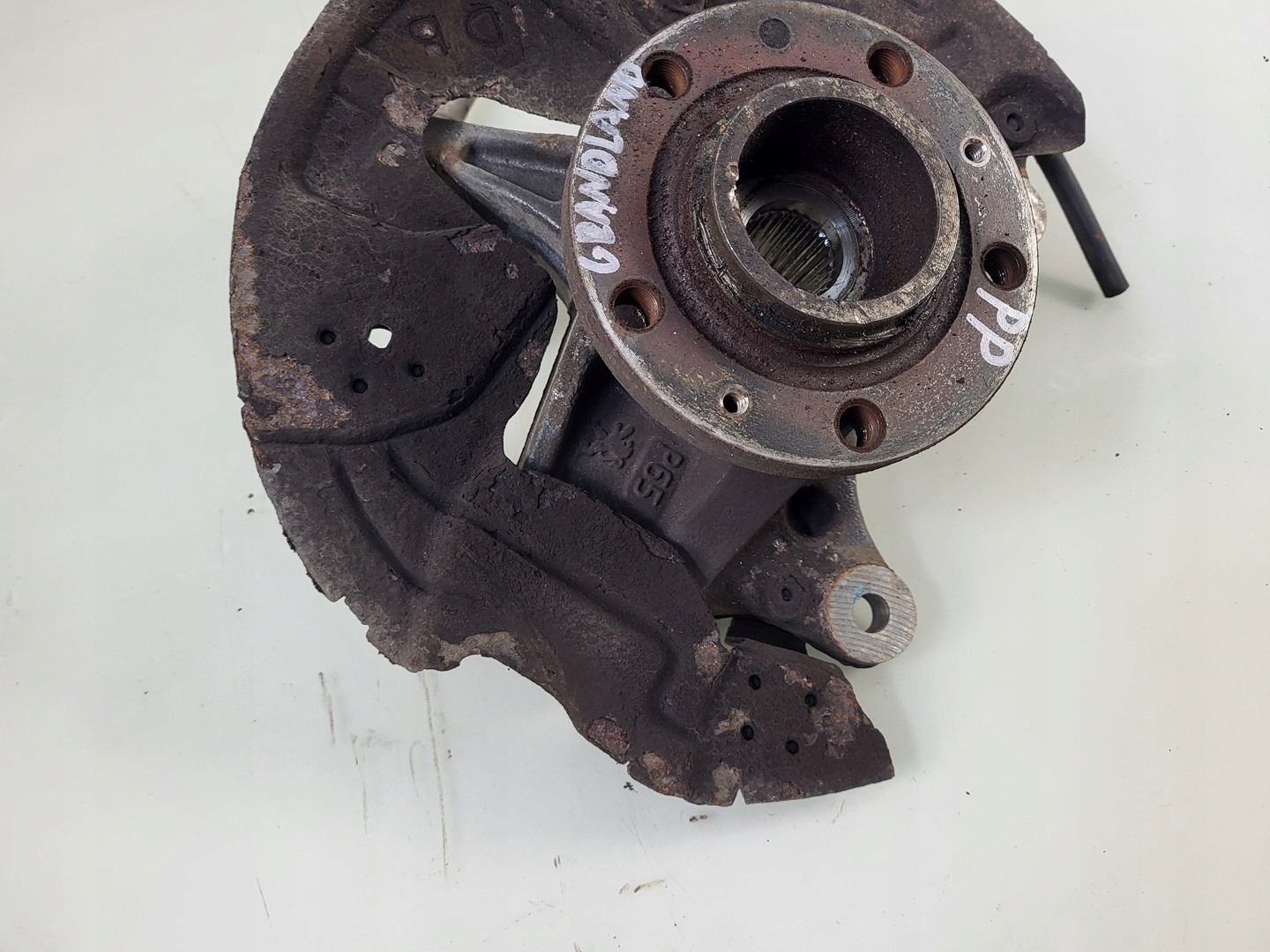 of the pivot sensor right front right front 1.5 d OPEL GRANDLAND