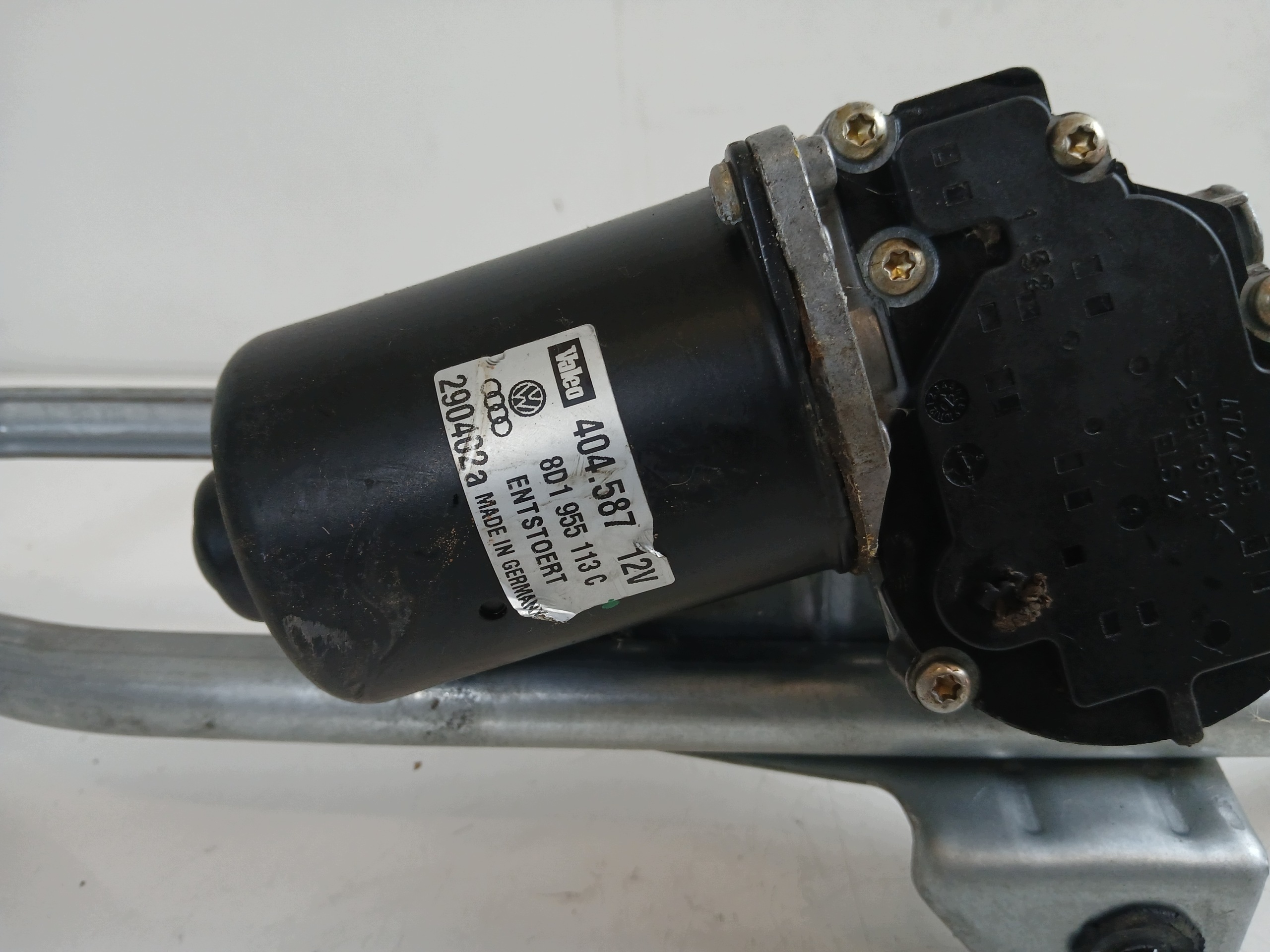 AUDI A6 C5 wiper mechanism front 8D1955113C