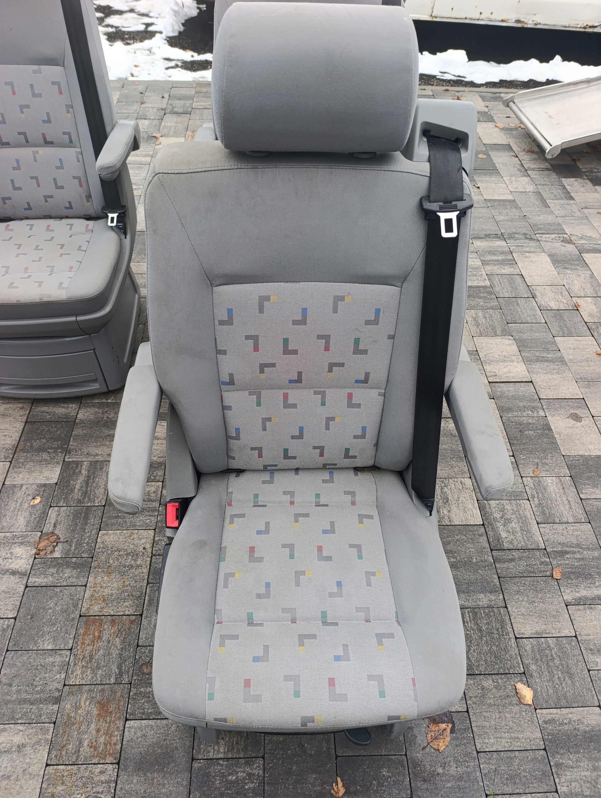 VW T5 T6 MULTIVAN Sitz DRUGI/TRZECI RZAD grau material LLL