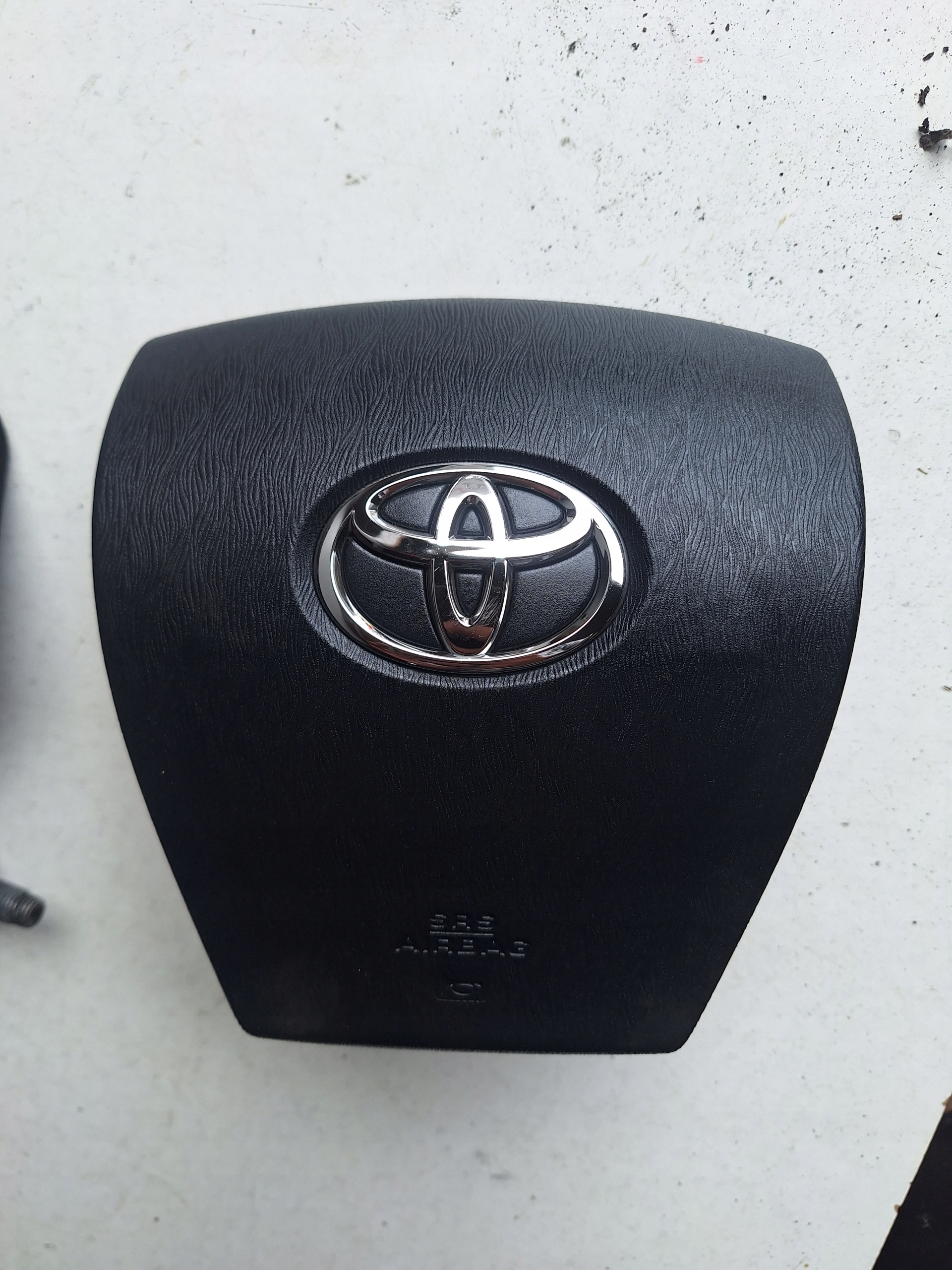 TOYOTA PRIUS + 12-15 airbag console running board