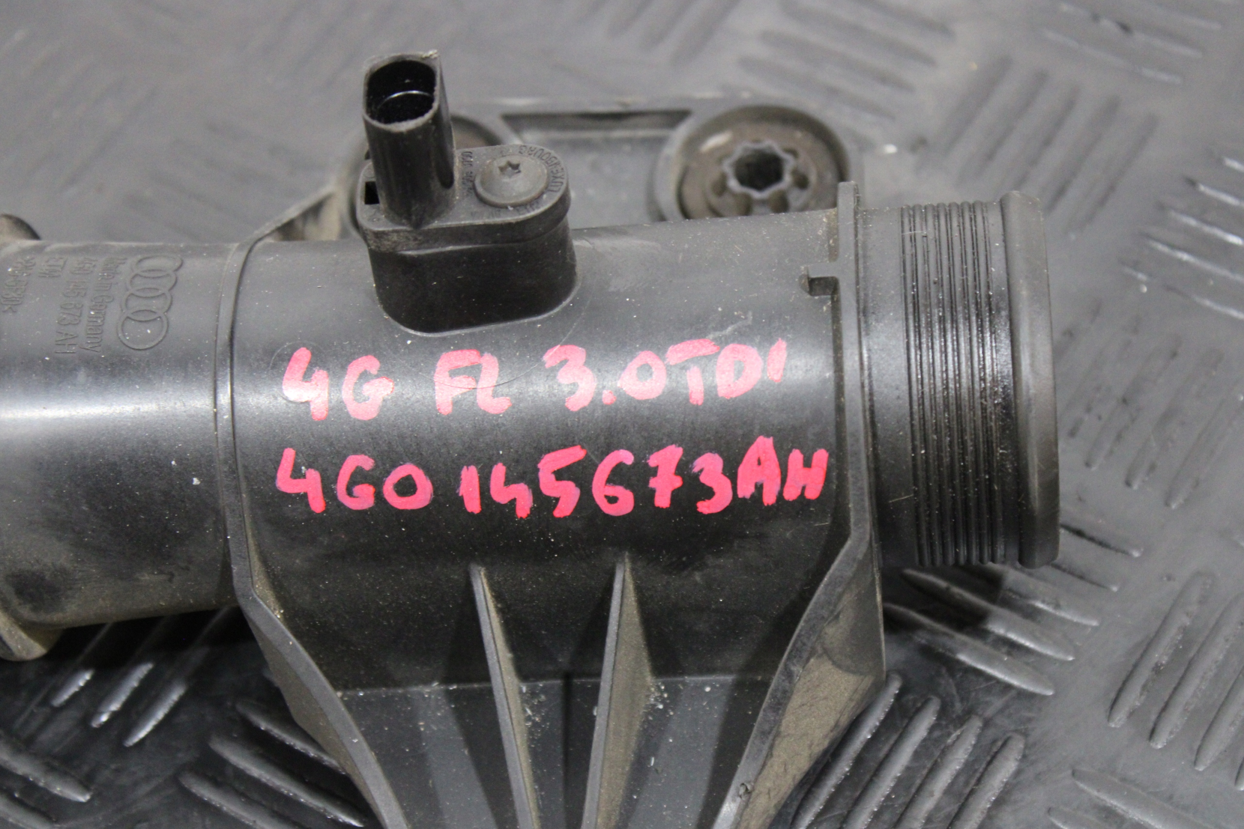 flow meter air 4G0145673AH AUDI A6 C7 4G0 4G9 LIFT