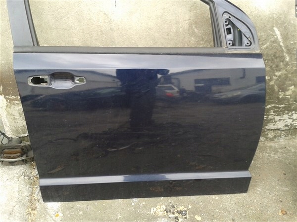 DRZWI PRAWE PRZEDNIE FIAT FREEMONT 11- Producent Fiat OE