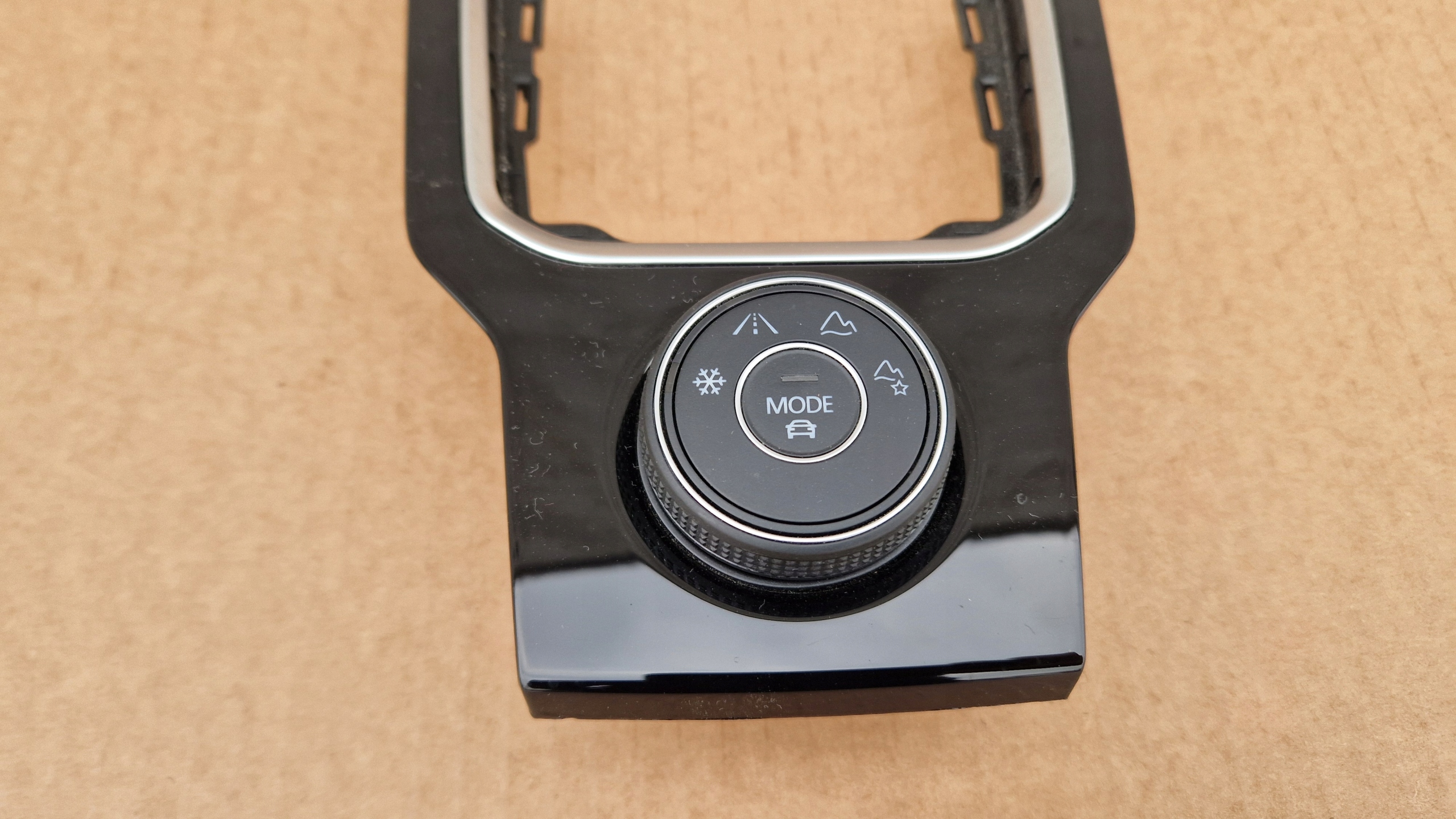 DEKOR frame VW T-ROC PIANO BLACK 2GA711456 new original