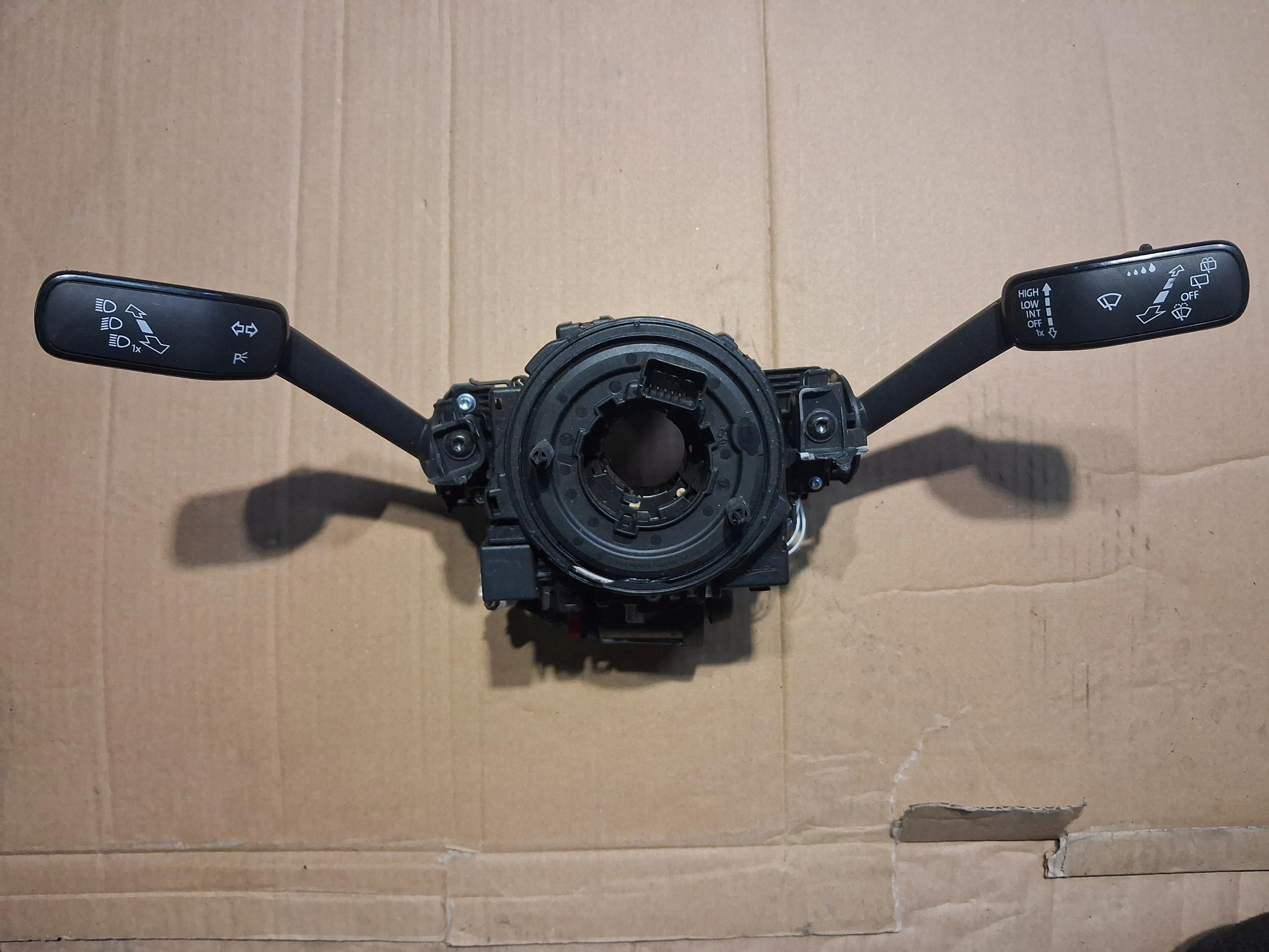 steering wheel levers and controls control ring VW T-ROC GOLF VIII 5Q0953502AA