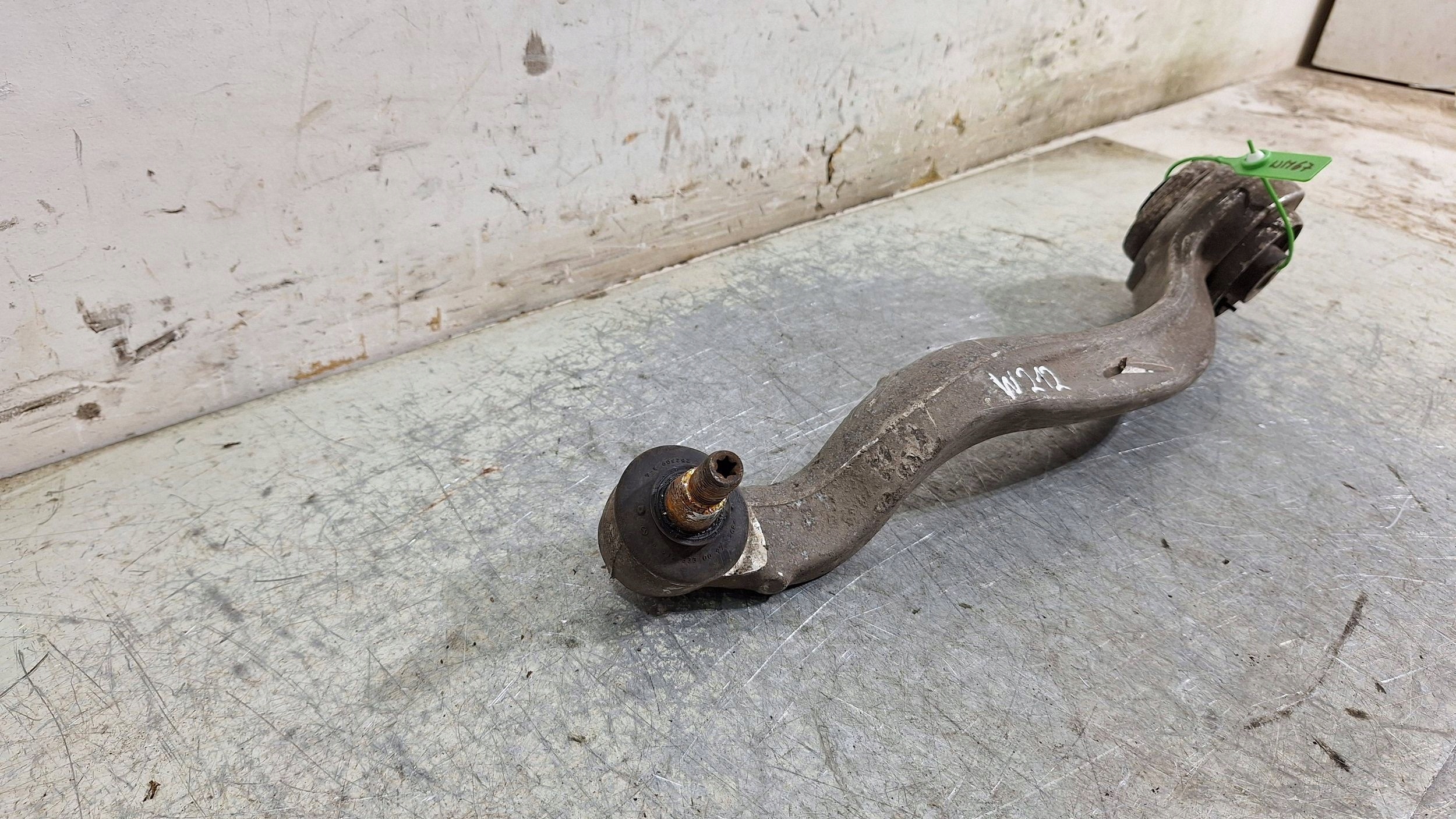 arm left front MERCEDES E-KLASA W212 2.2 CDI AMG E63