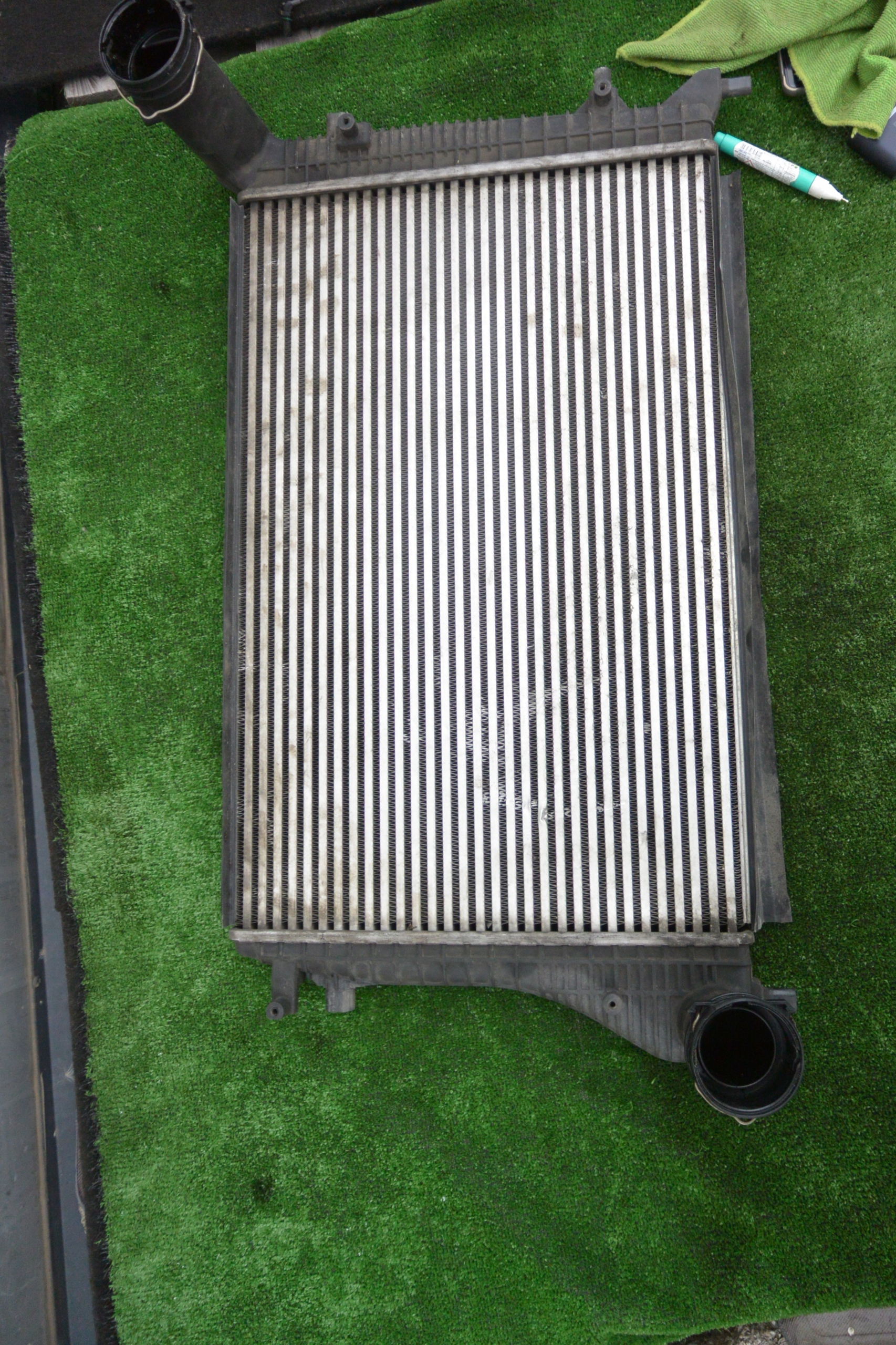 INTERCOOLER Kühler luft AUDI VW SEAT SKODA