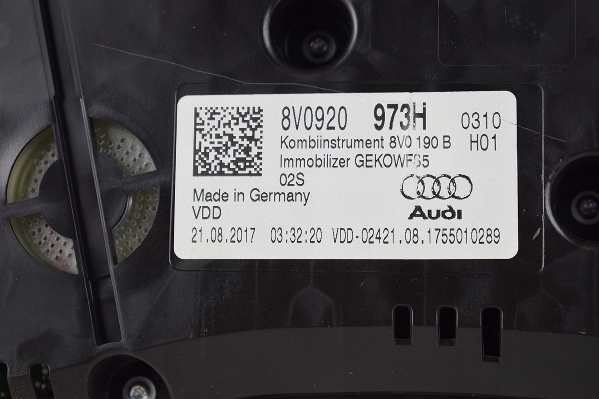 budíky RÁM AUDI A3 8V 8V0920973