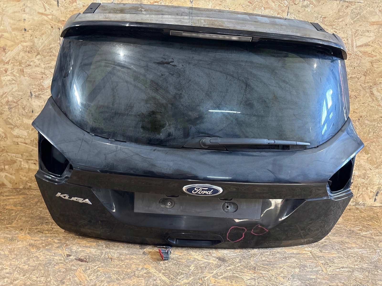 Do lakierowania trunk door boot Ford Kuga MK1 black