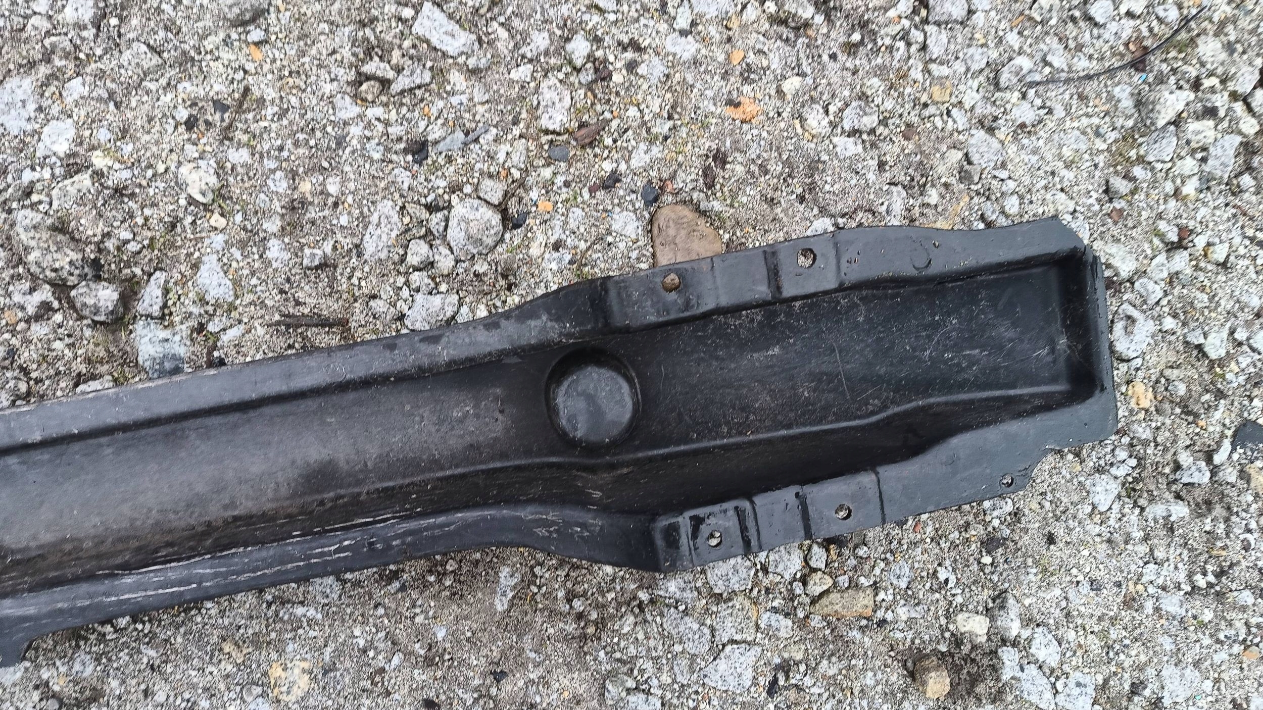 KIA CARENS II bumper support rear part rear K2FA50261