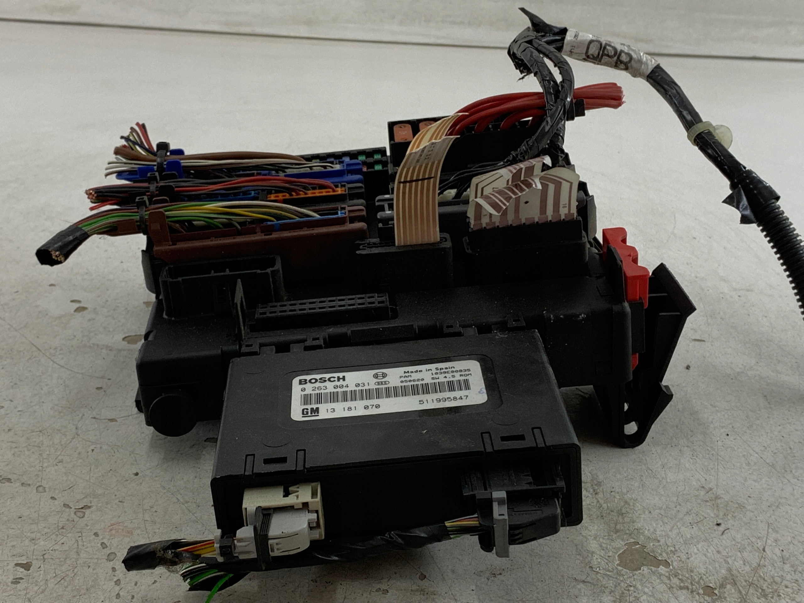 OPEL VECTRA C Module fusibles + Module PDC 13189928 13181070