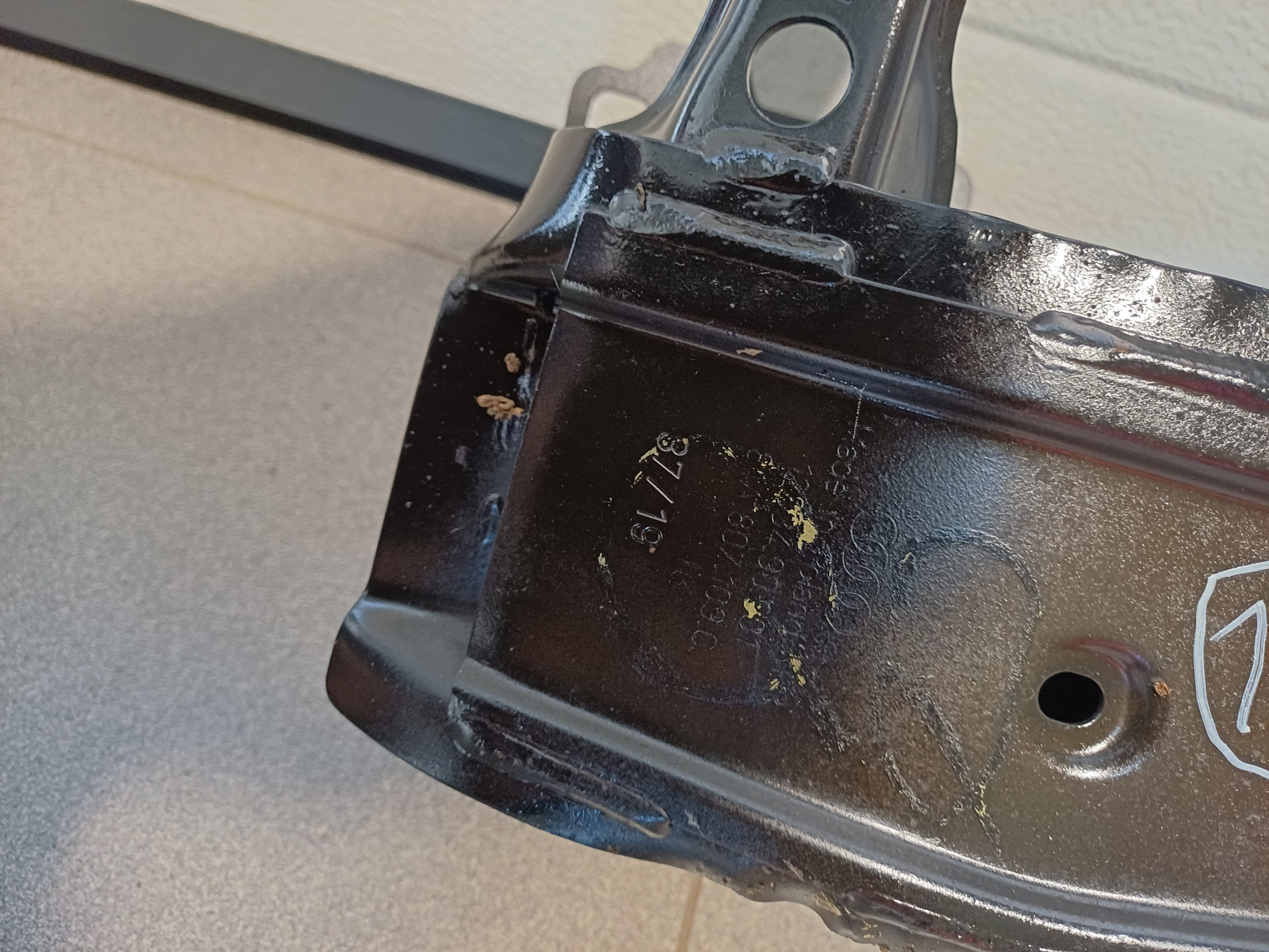 träger vorne vorne AUDI Q2 81A 81A807109C