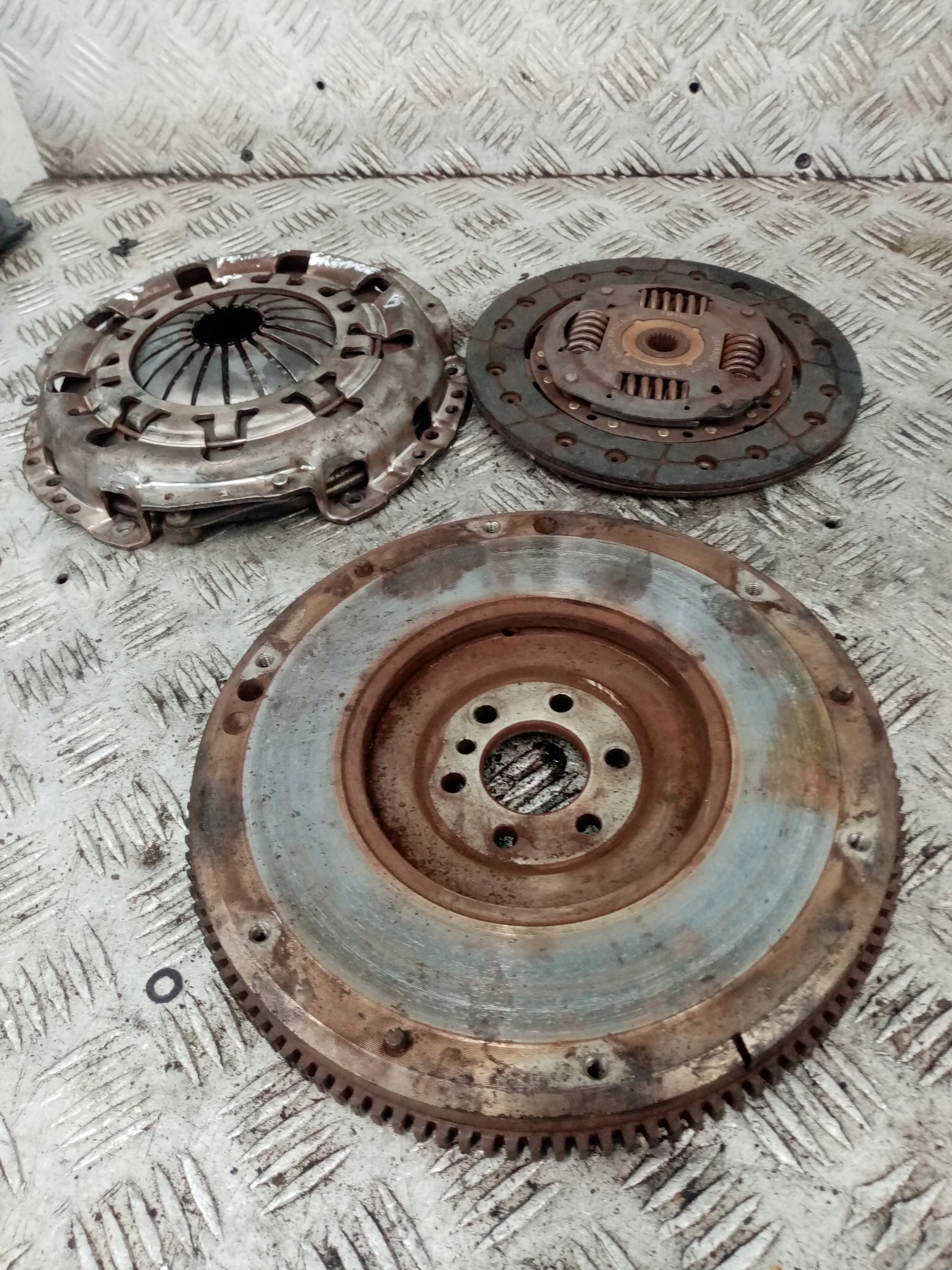 Embrayage Complets FIAT GRANDE PUNTO 1.4 B