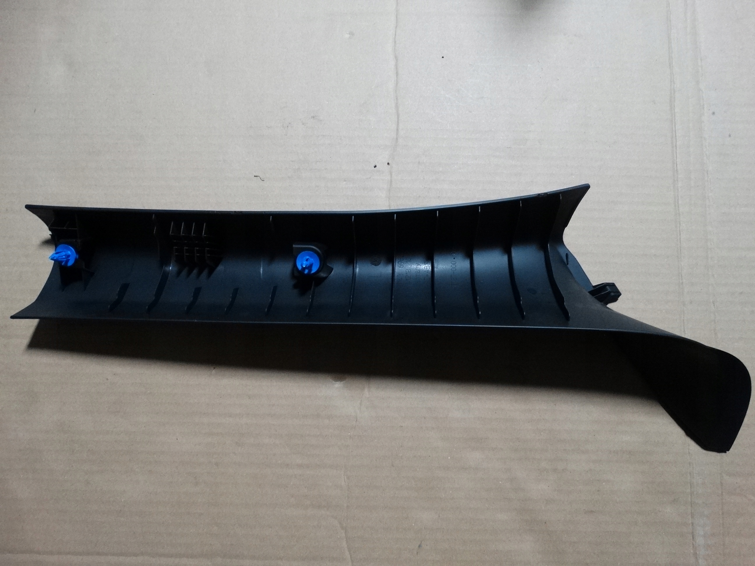 IDEALNA cover SLUPKA left BMW E88 CABRIO 1