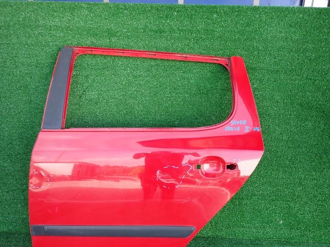 SKODA FABIA II HB door left rear. rear part