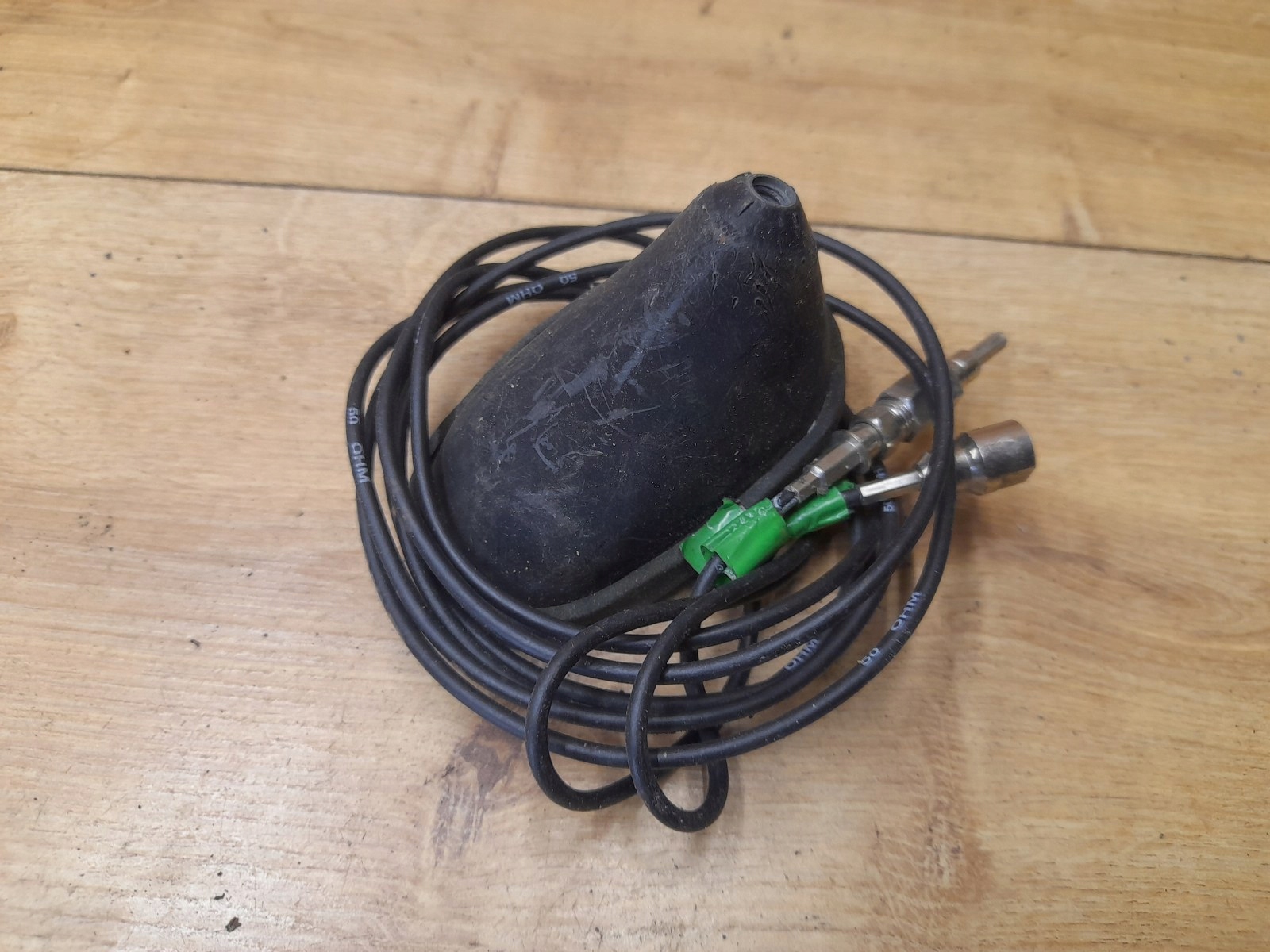 ANTENA DACHOWA PODSTAWA ALFA ROMEO 166