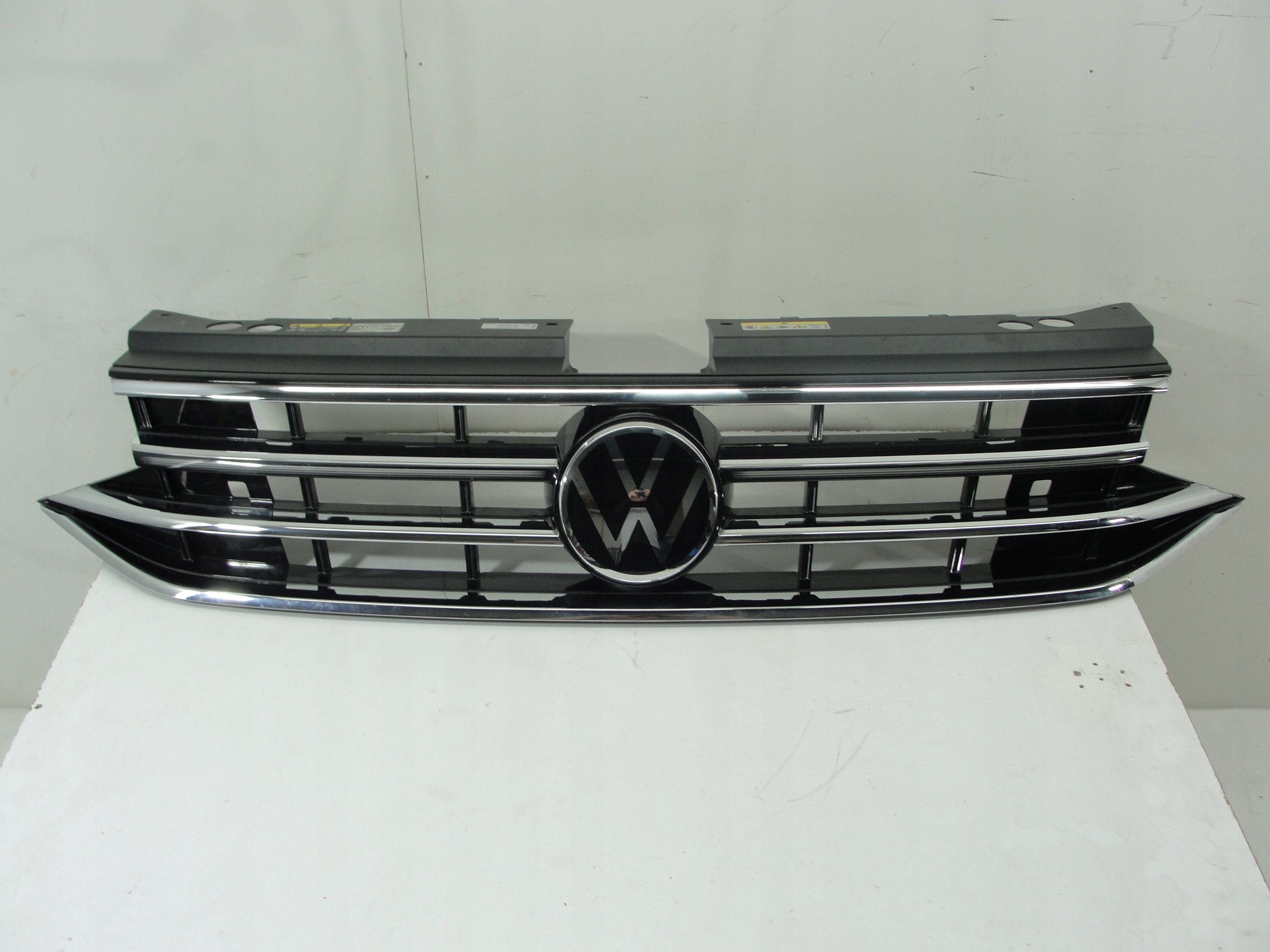 GRILL ATRAPA VW TIGUAN II LIFT 2020- 5NN853655D