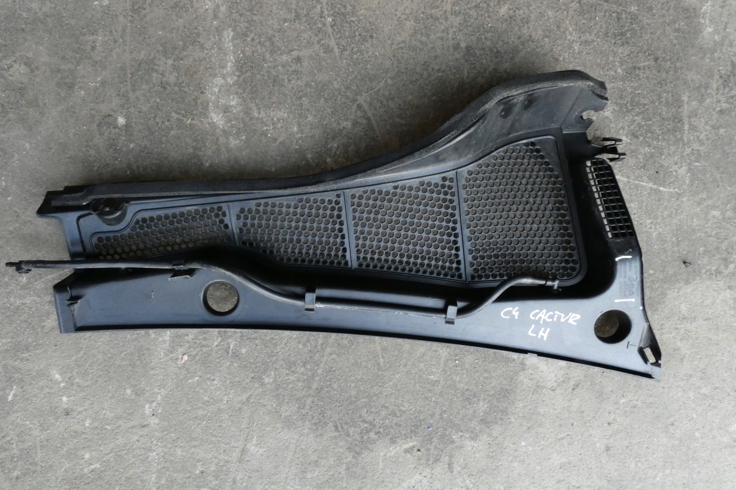 torpedo upper plastic CITROEN C4 CACTUS 9801596280 9803089780 2016r