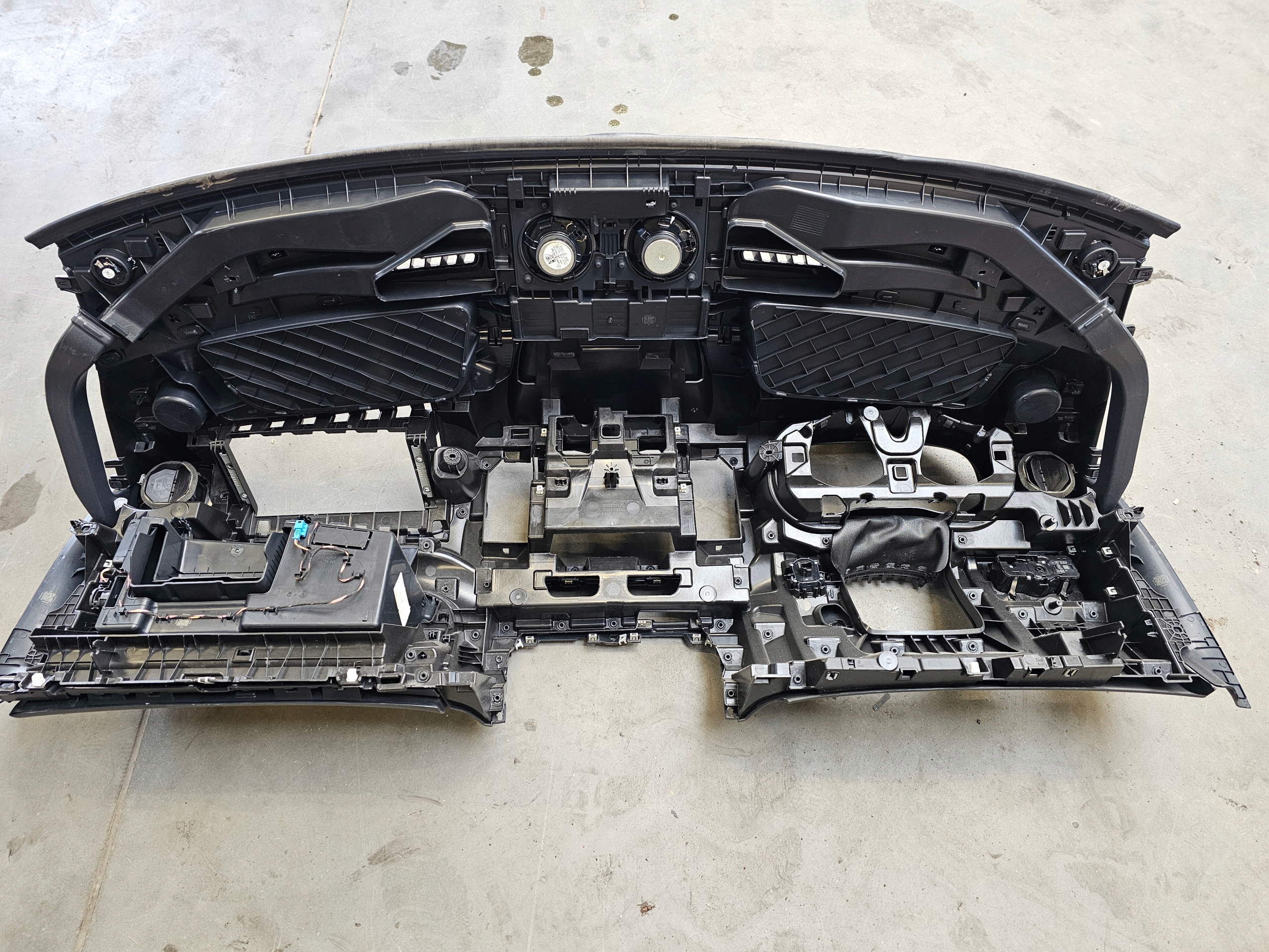 dashboard instrument panel MERCEDES VITO W447 console 2024r