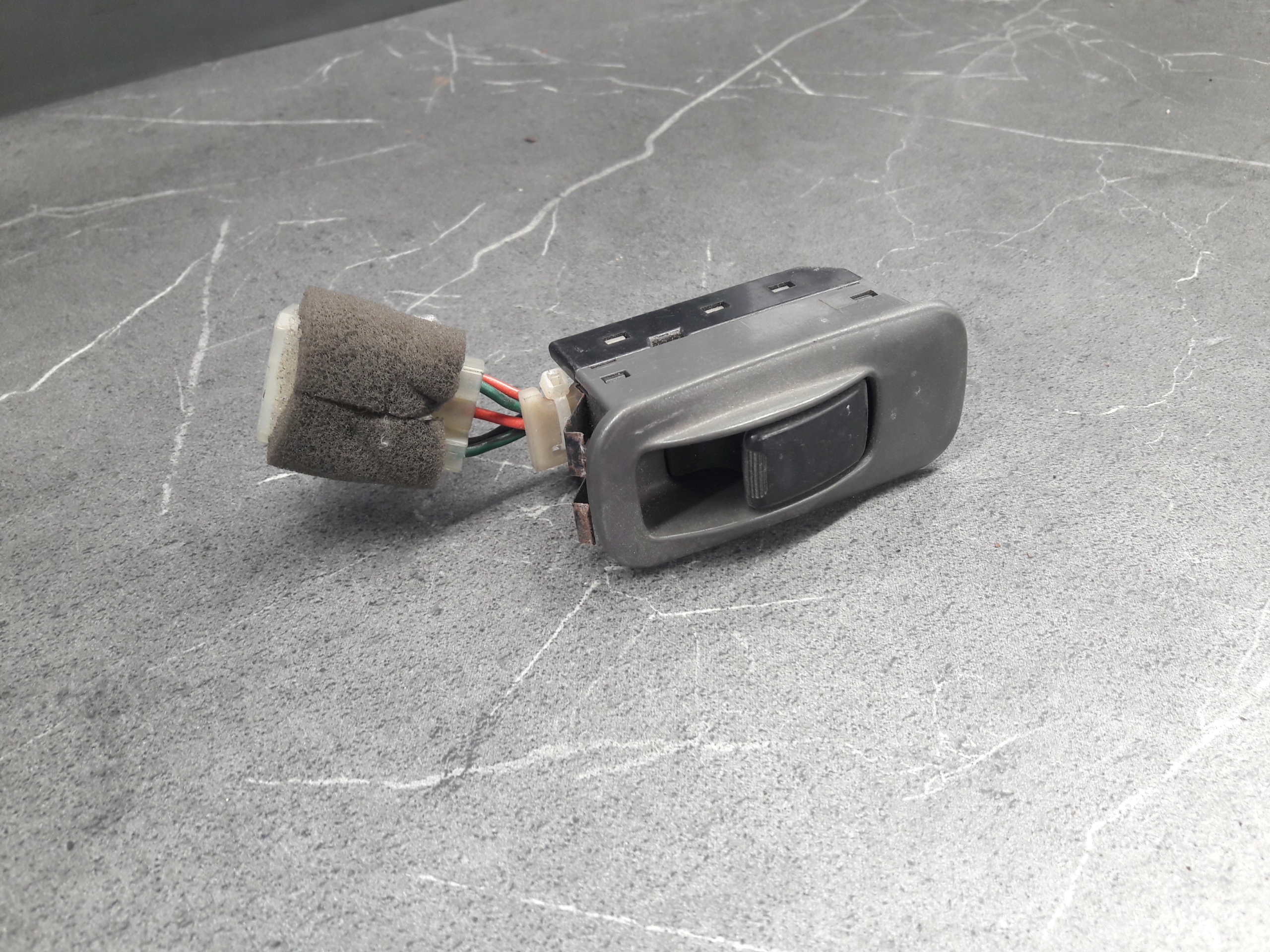 AS0854228 przelacznik SZYBY PRAWY PRZOD SPORTAGE