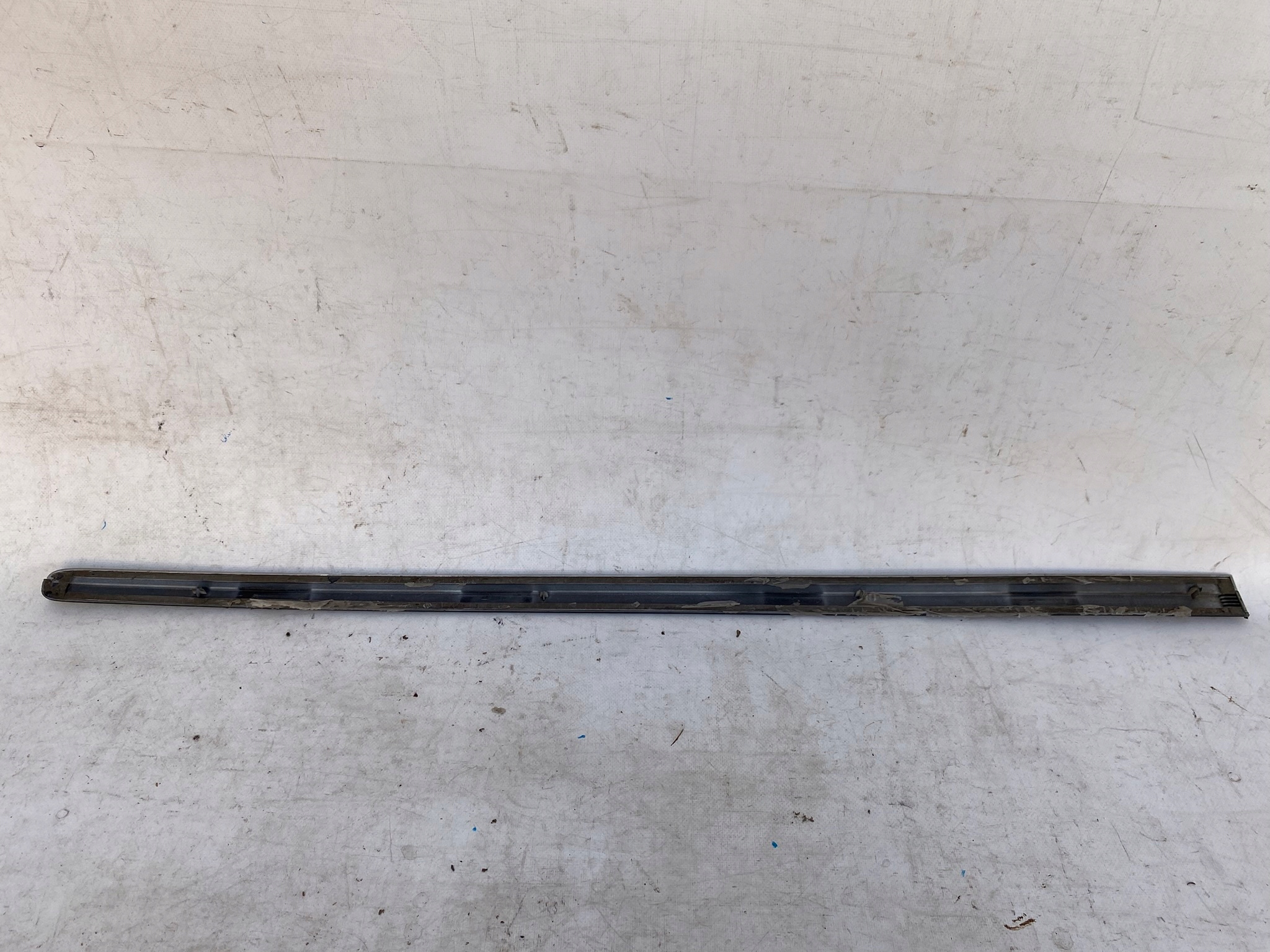 VW GOLF plus 05-14 moulding door right front 5M0853516C