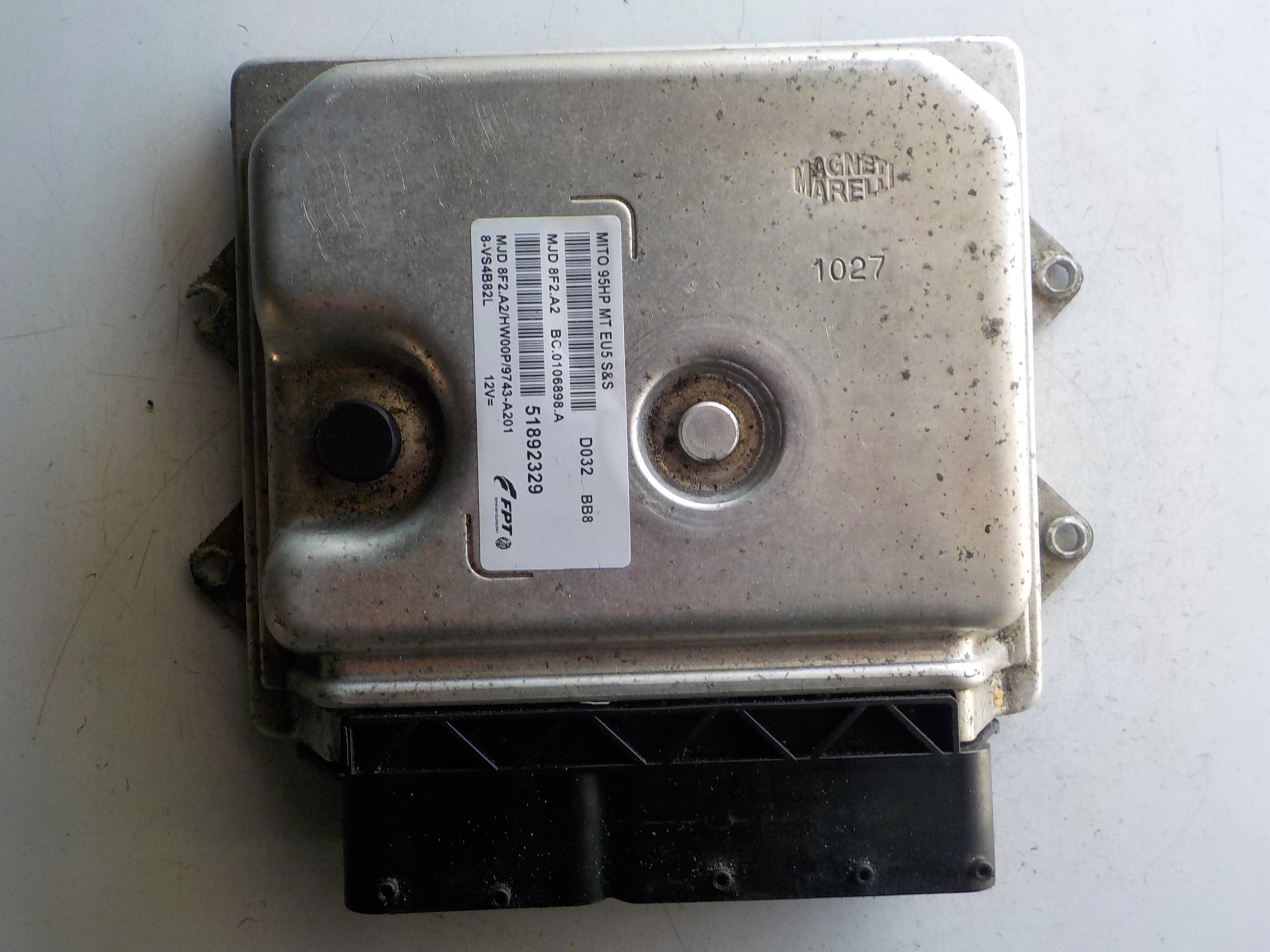 ALFA ROMEO computer control unit 51892329 MJD 8F2.A2