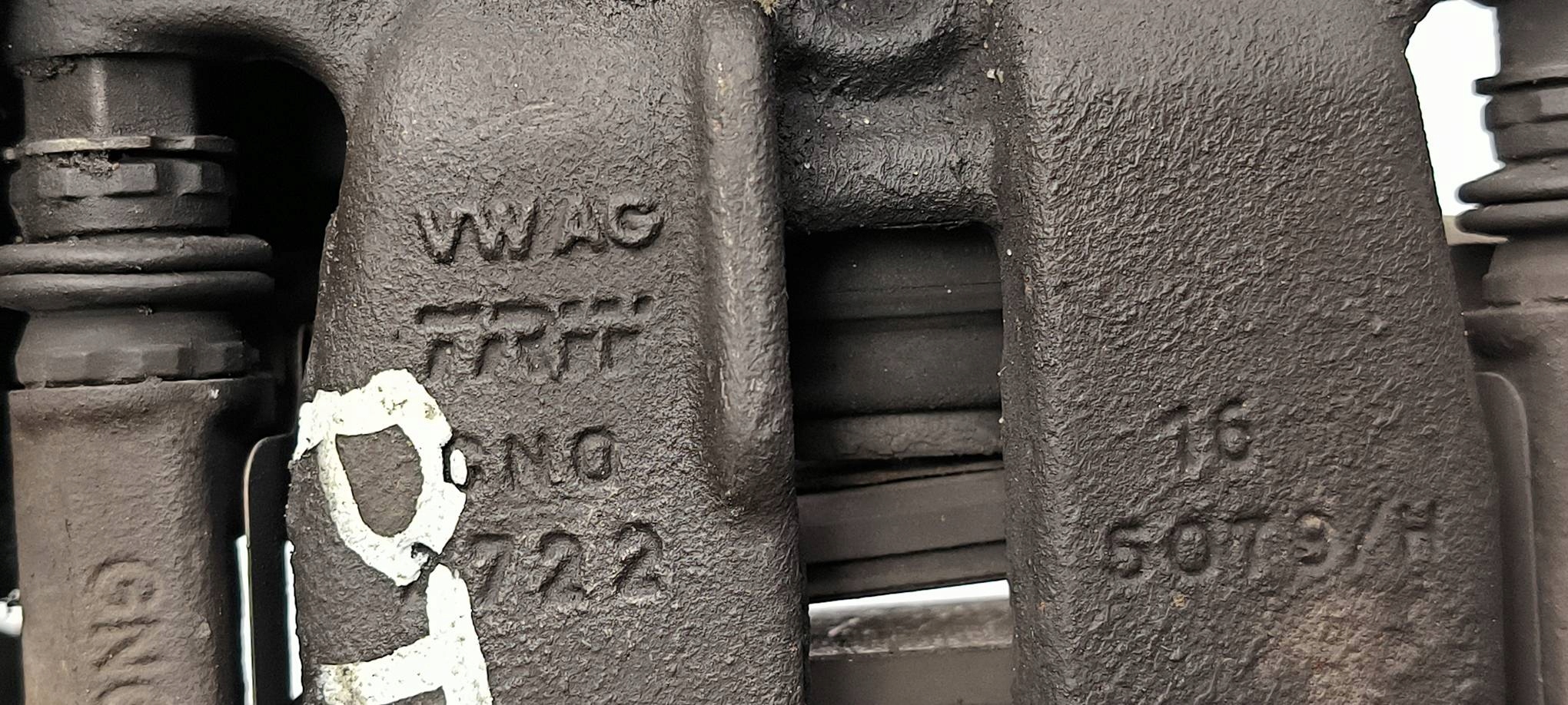 caliper brake rear part right 2.0 TDI VOLKSWAGEN PASSAT CC